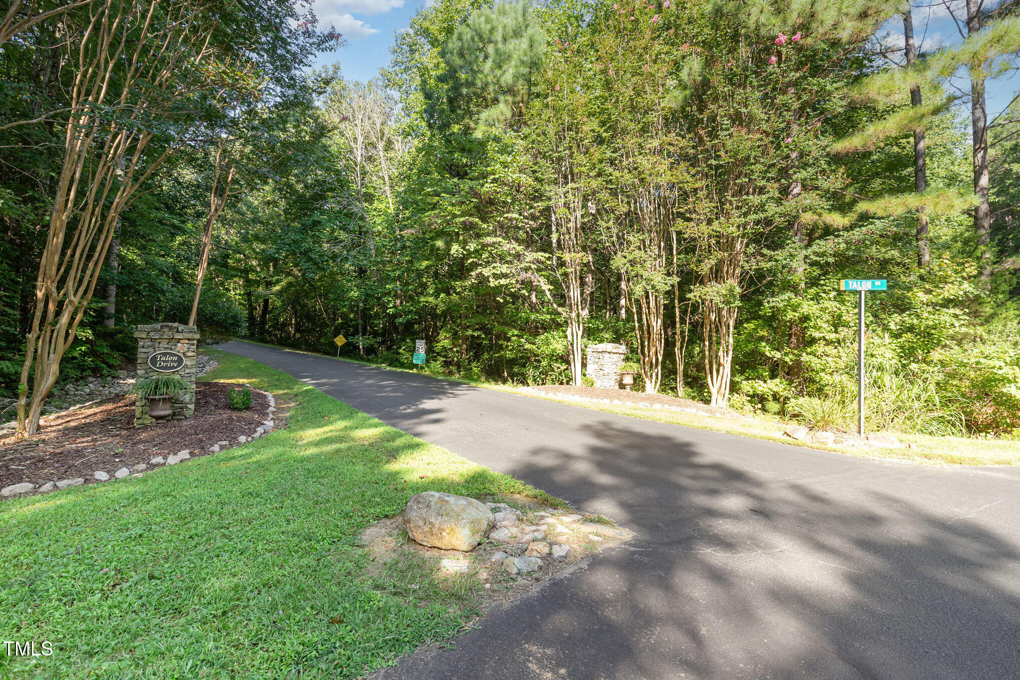 388 Talon Drive Property Photo 7