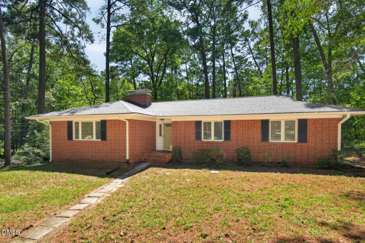 3503 Eastis Drive Property Photo 1