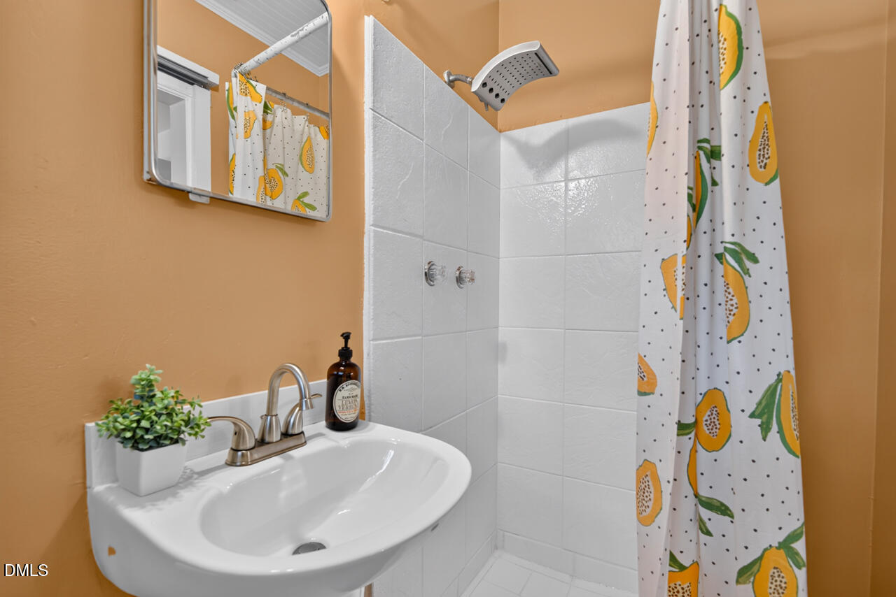 3503 Eastis Drive Property Photo 26