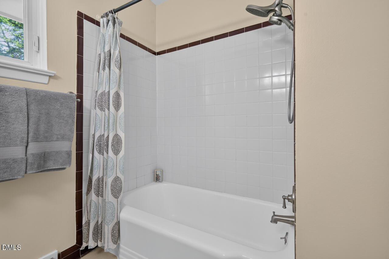 3503 Eastis Drive Property Photo 34