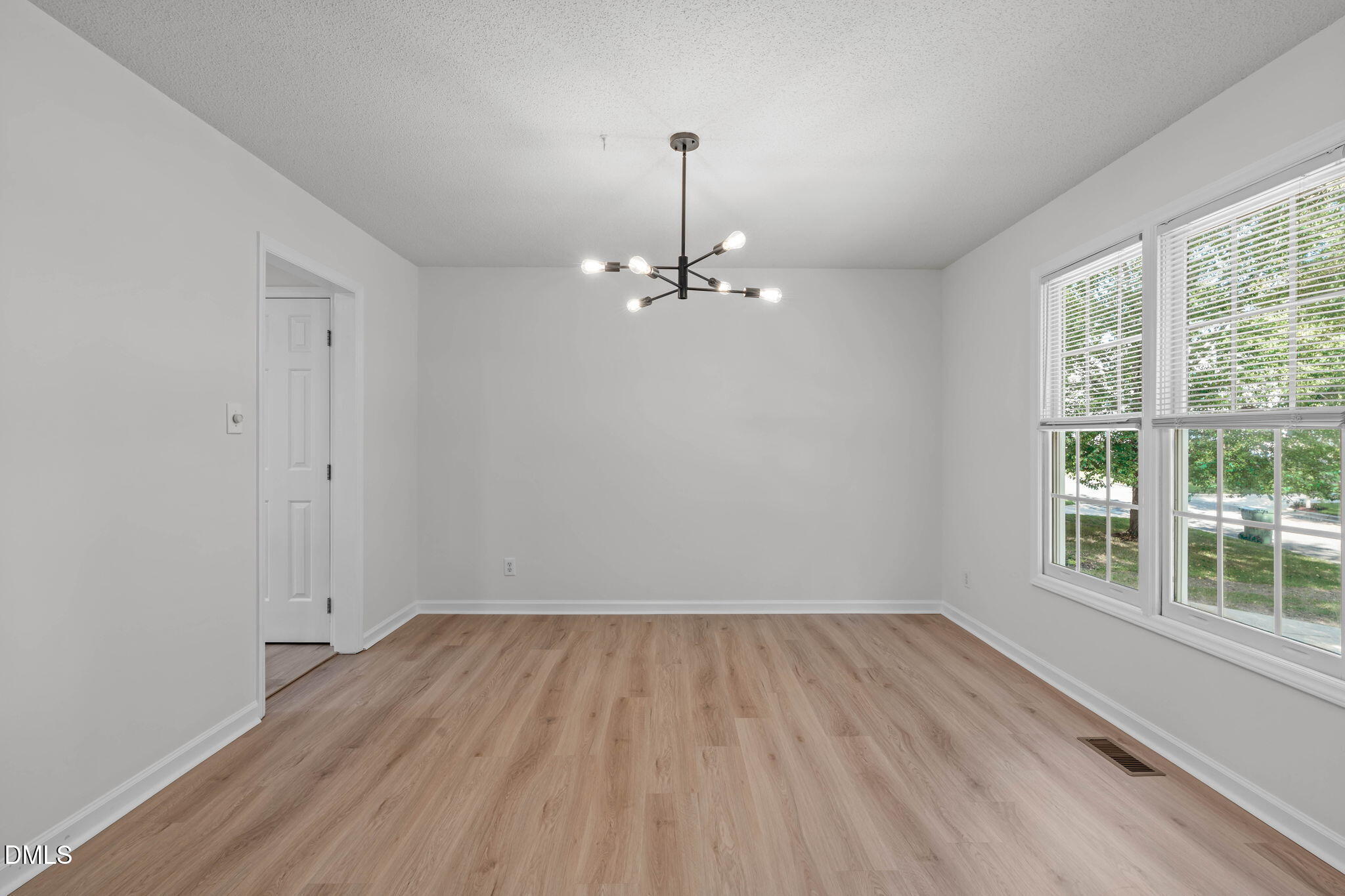 103 Peachland Drive Property Photo 8