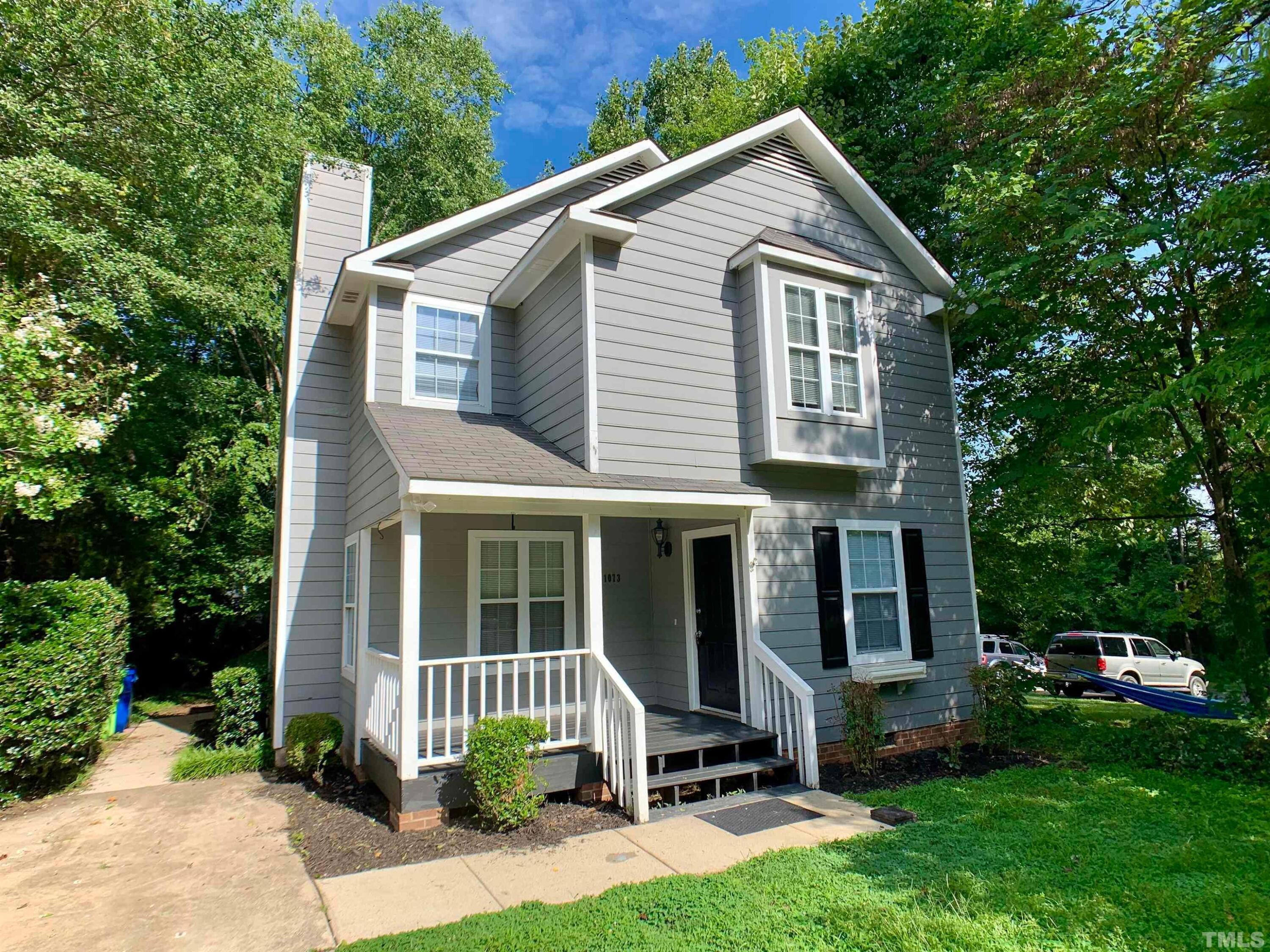 1073 Mills Street Property Photo 1