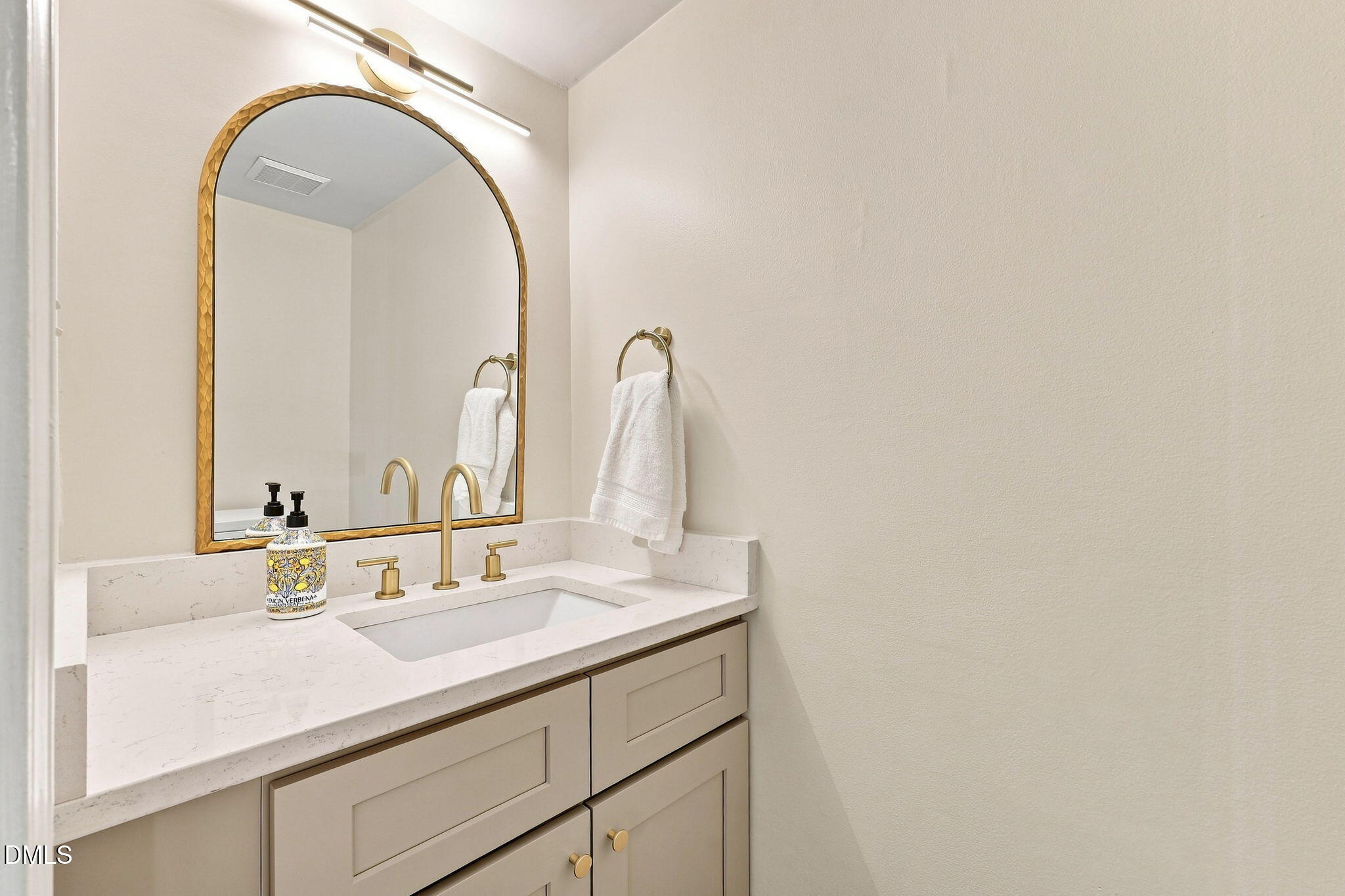 408 Galashiels Place Property Photo 14
