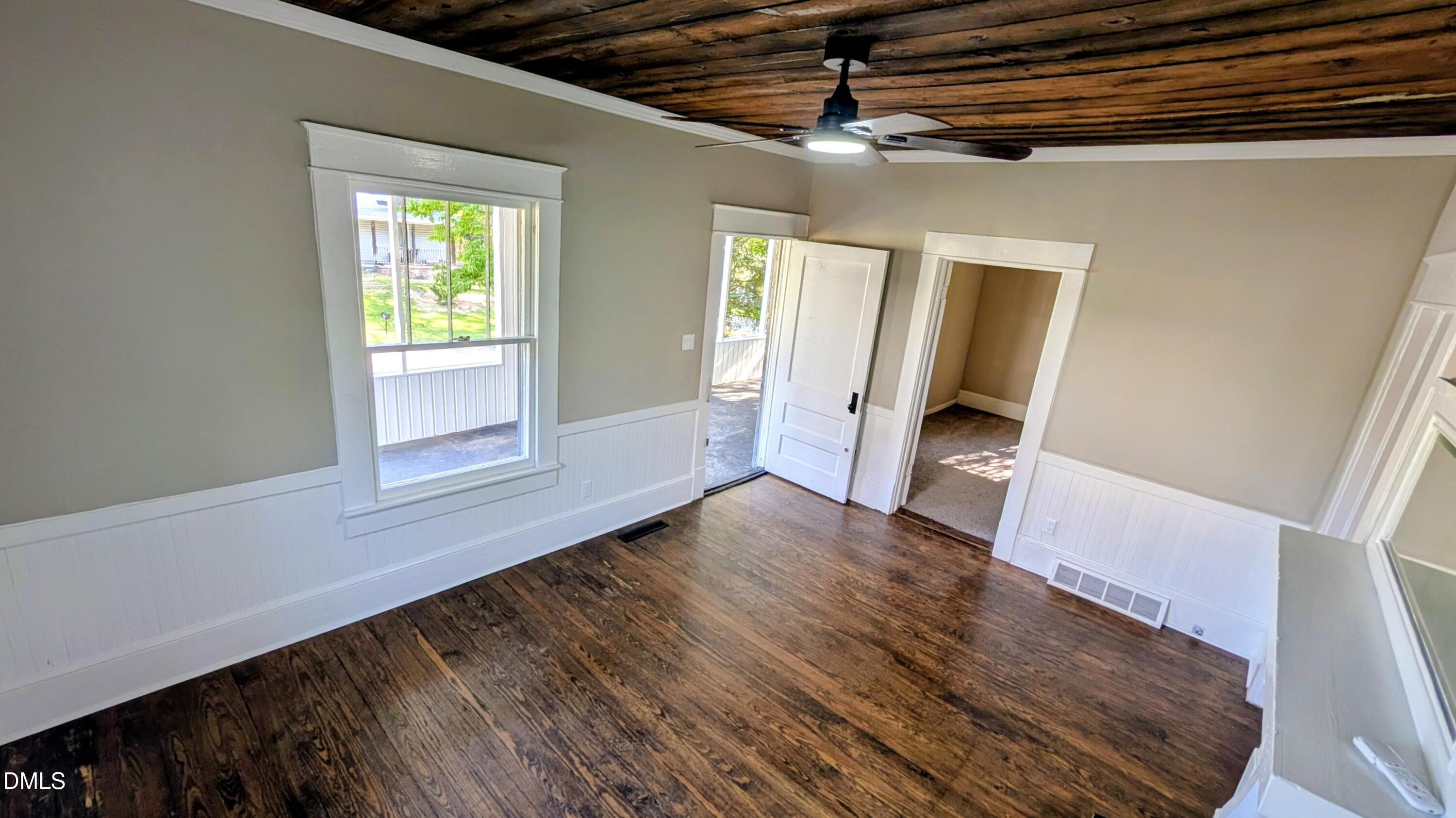 621 Harris Street Property Photo 7