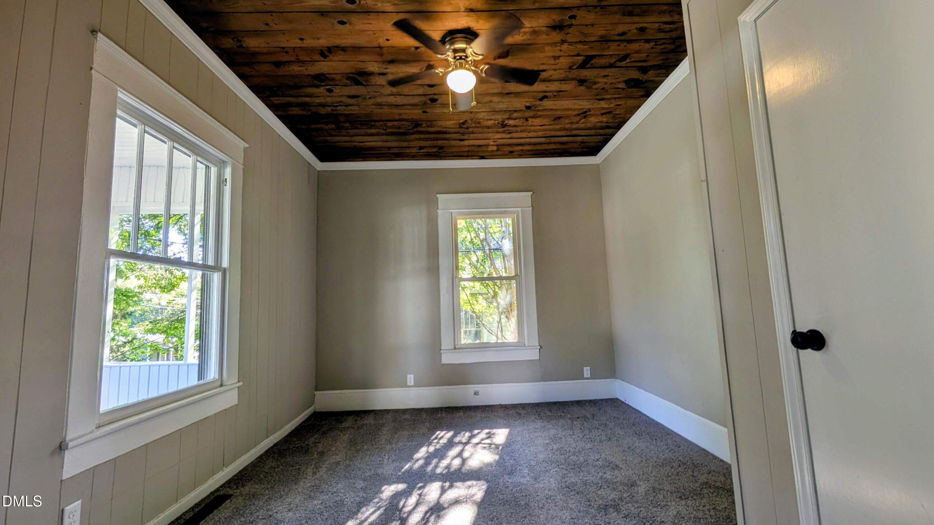 621 Harris Street Property Photo 8