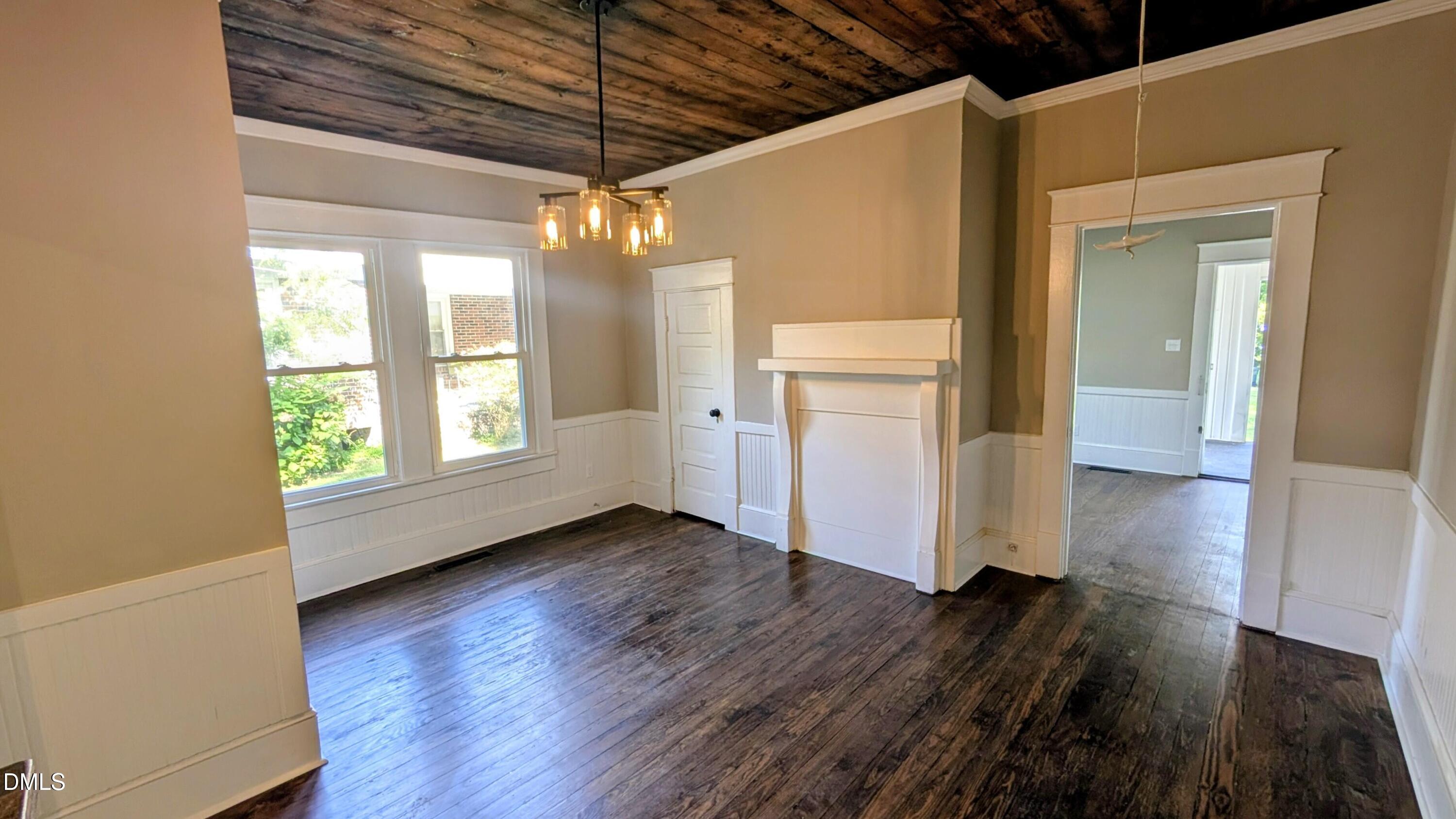 621 Harris Street Property Photo 12