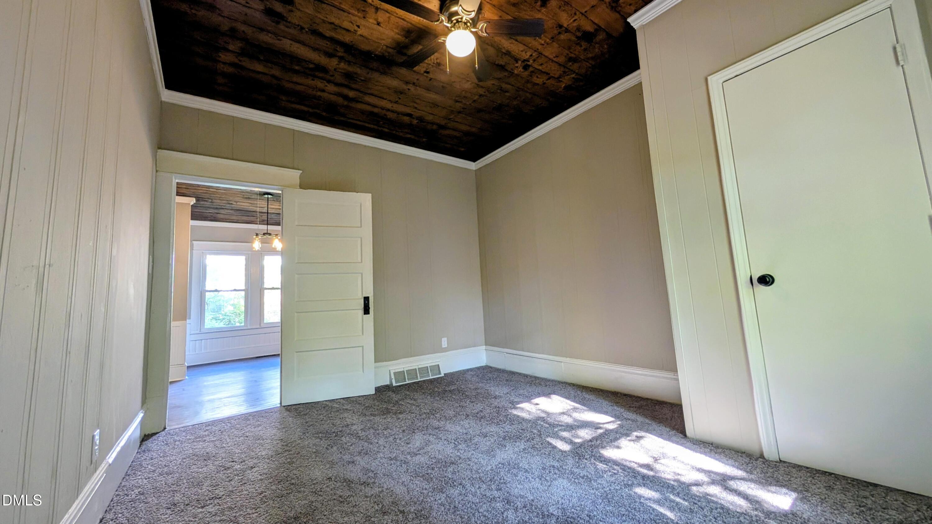 621 Harris Street Property Photo 17