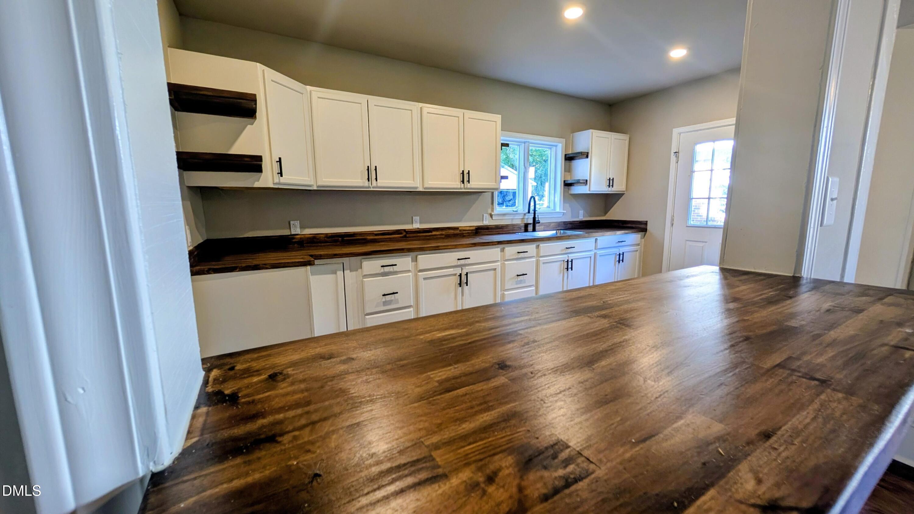 621 Harris Street Property Photo 18