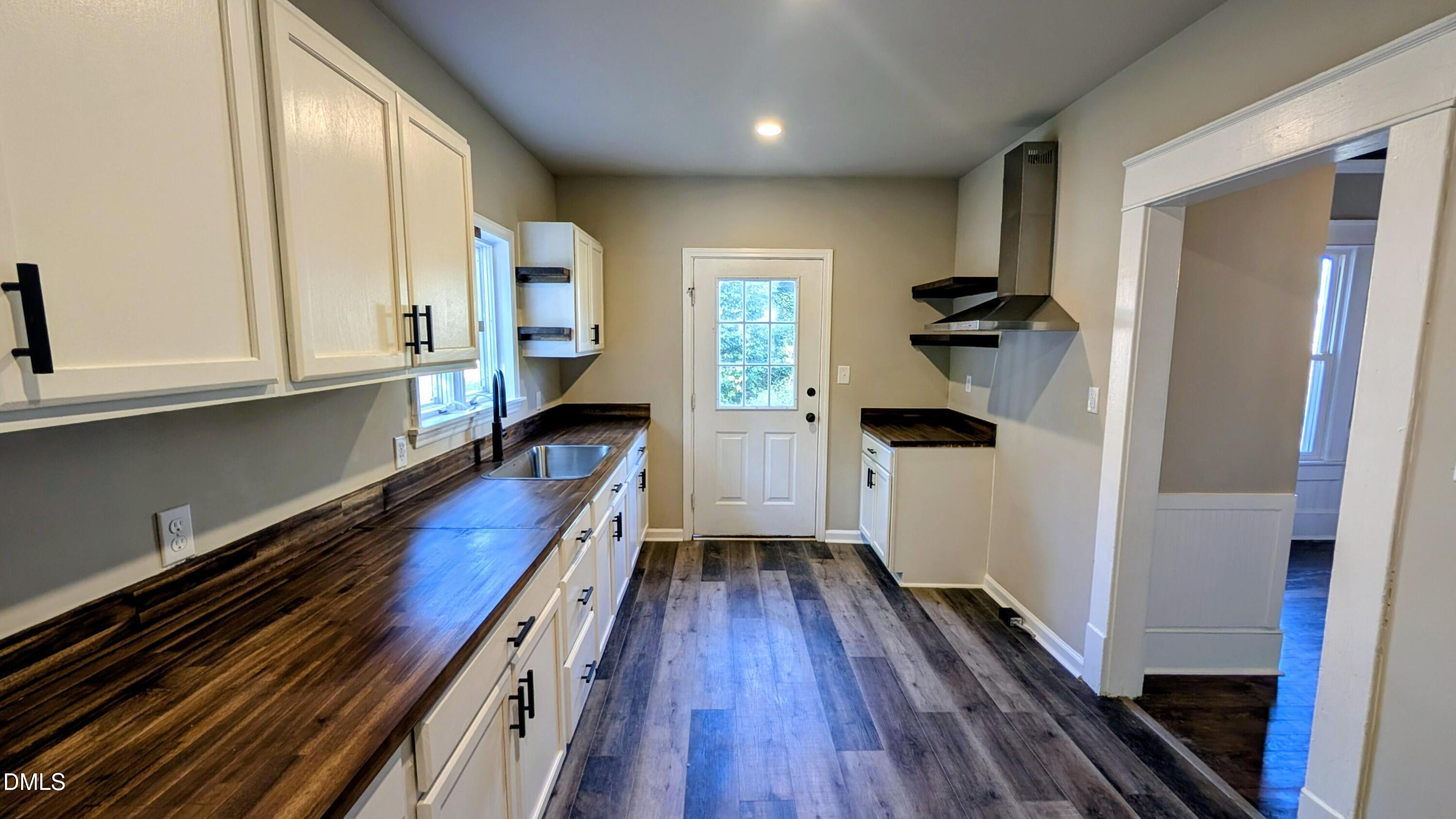 621 Harris Street Property Photo 20