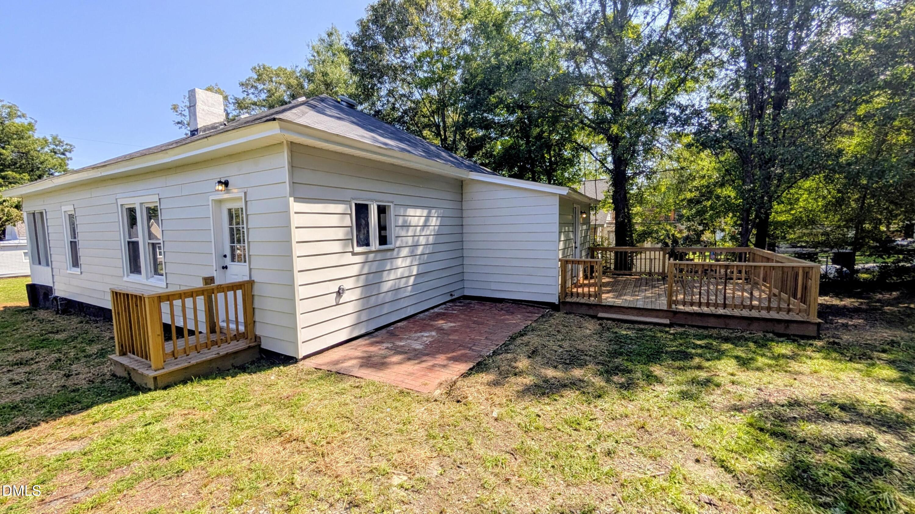 621 Harris Street Property Photo 30