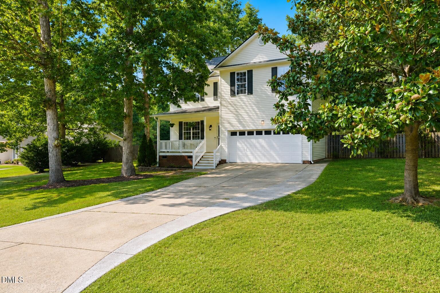 140 Oak Creek Drive Property Photo 3