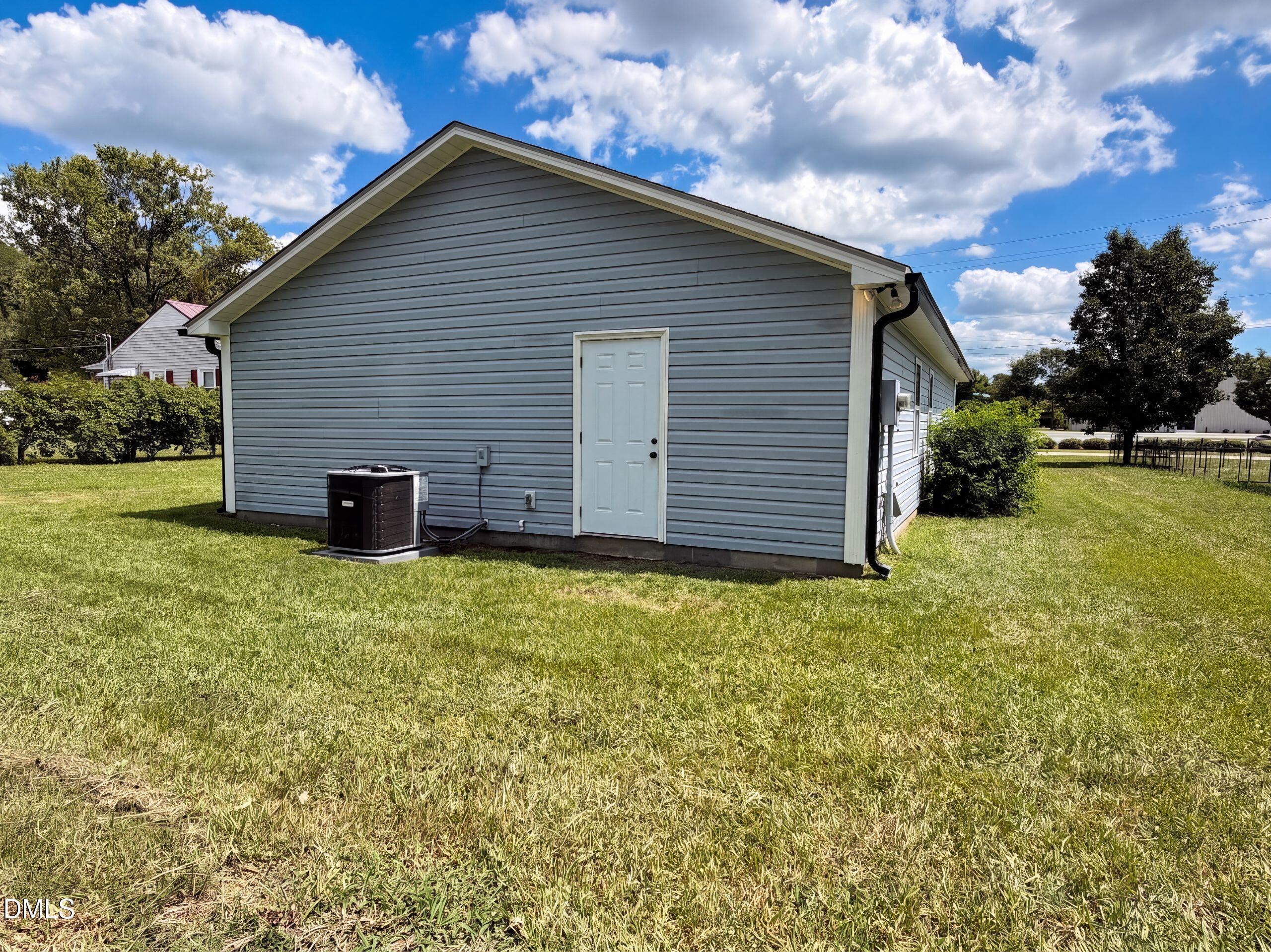 702 S Fayetteville Avenue Property Photo 17