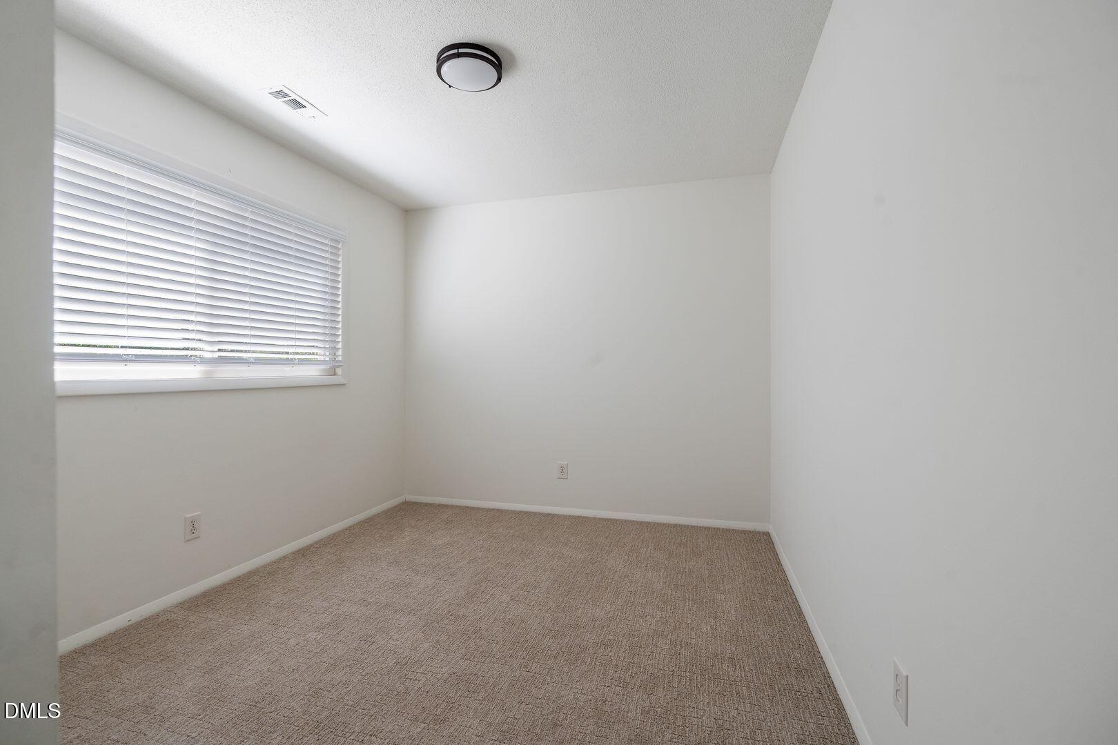 30 Benchmark Property Photo 15