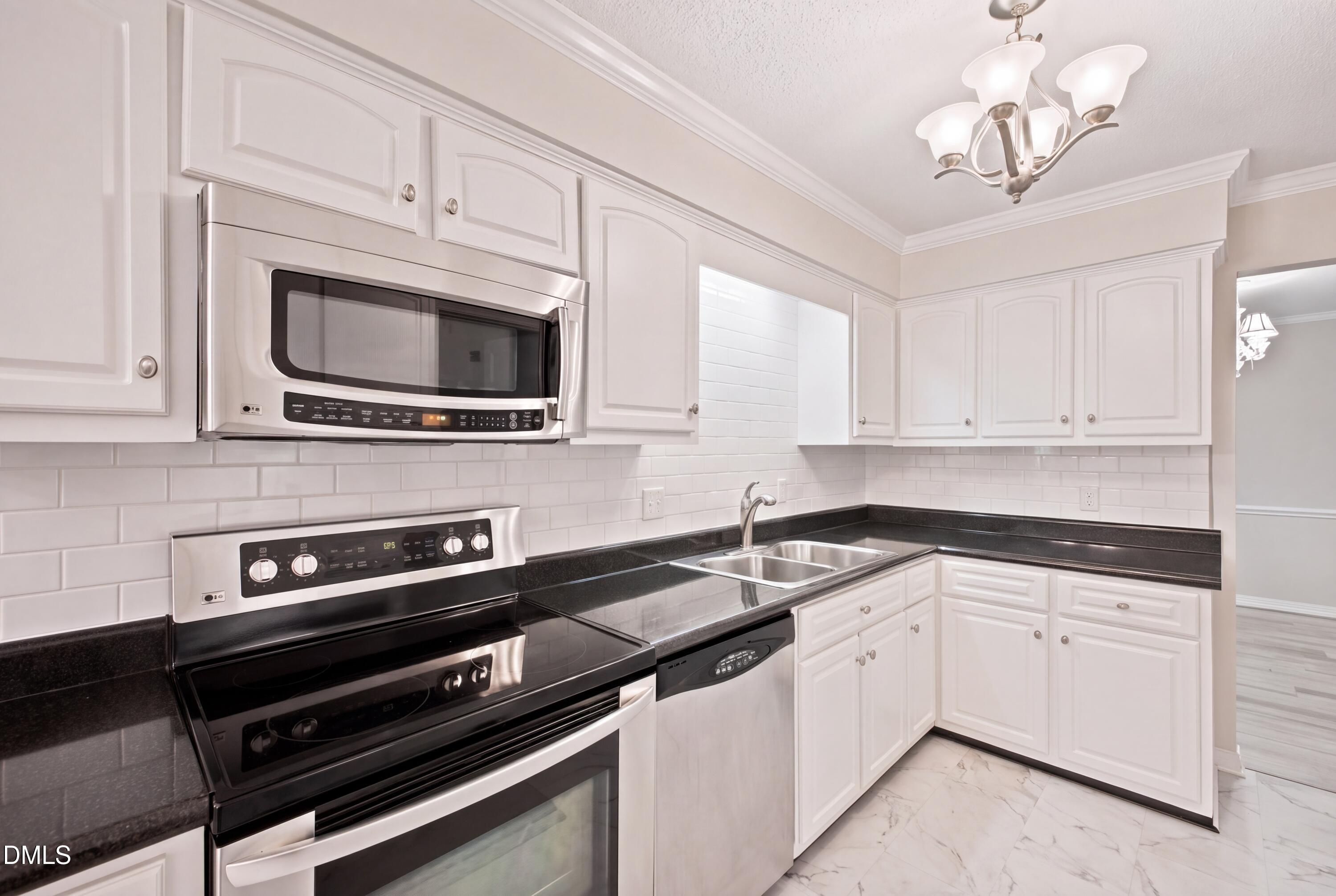 1605 Sycamore Drive Property Photo 29