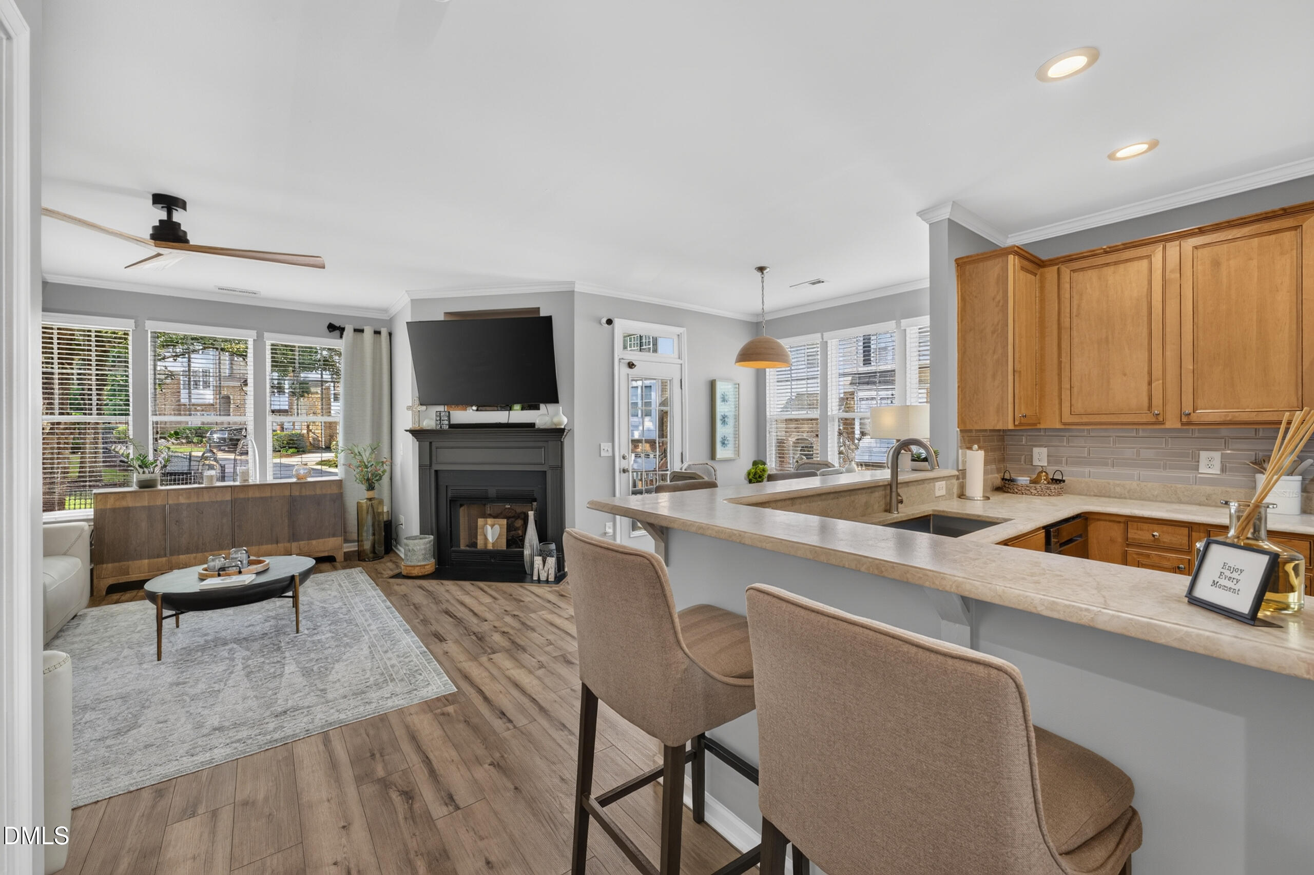 5025 Celtic Court Property Photo 6