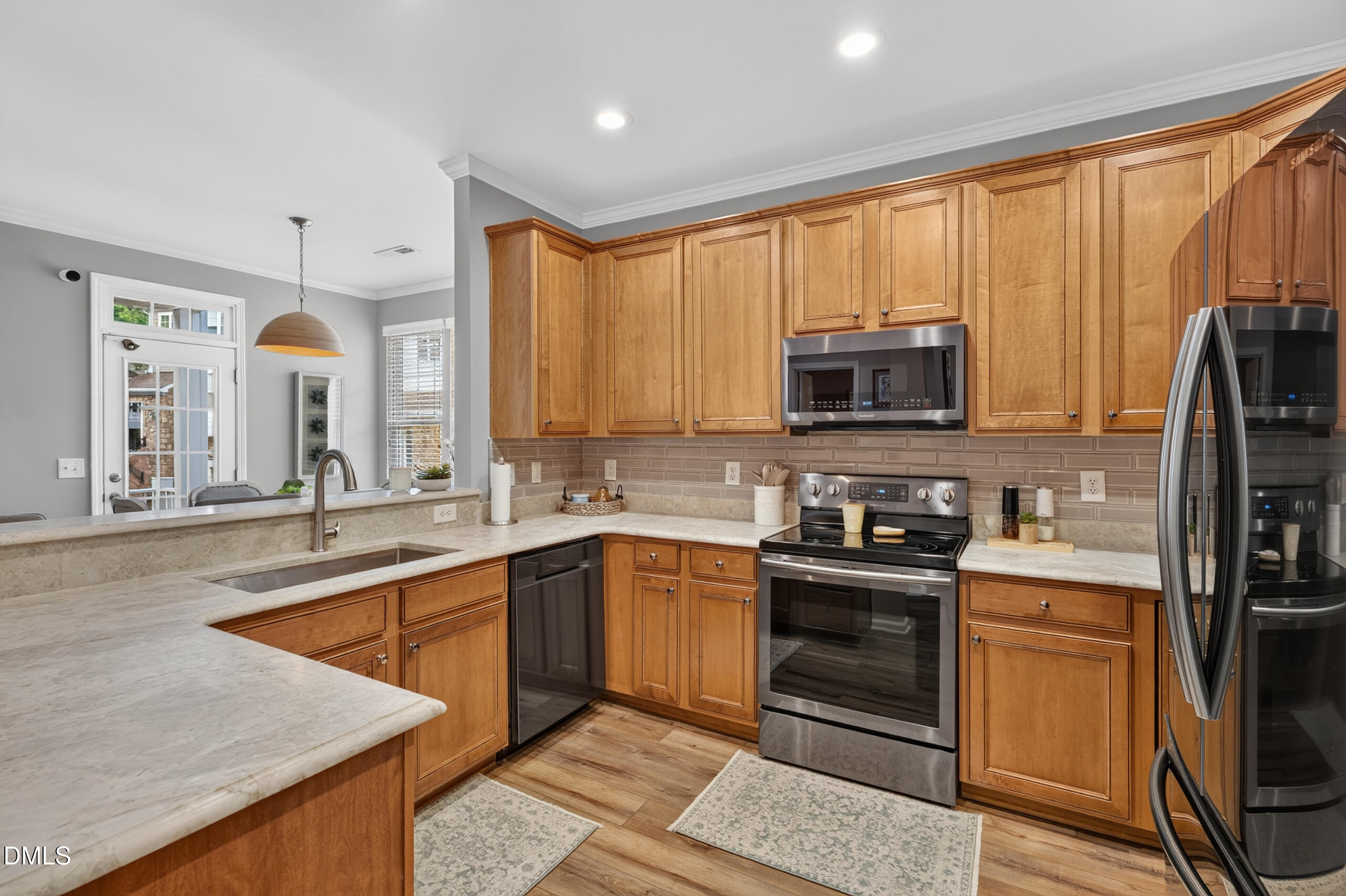 5025 Celtic Court Property Photo 8