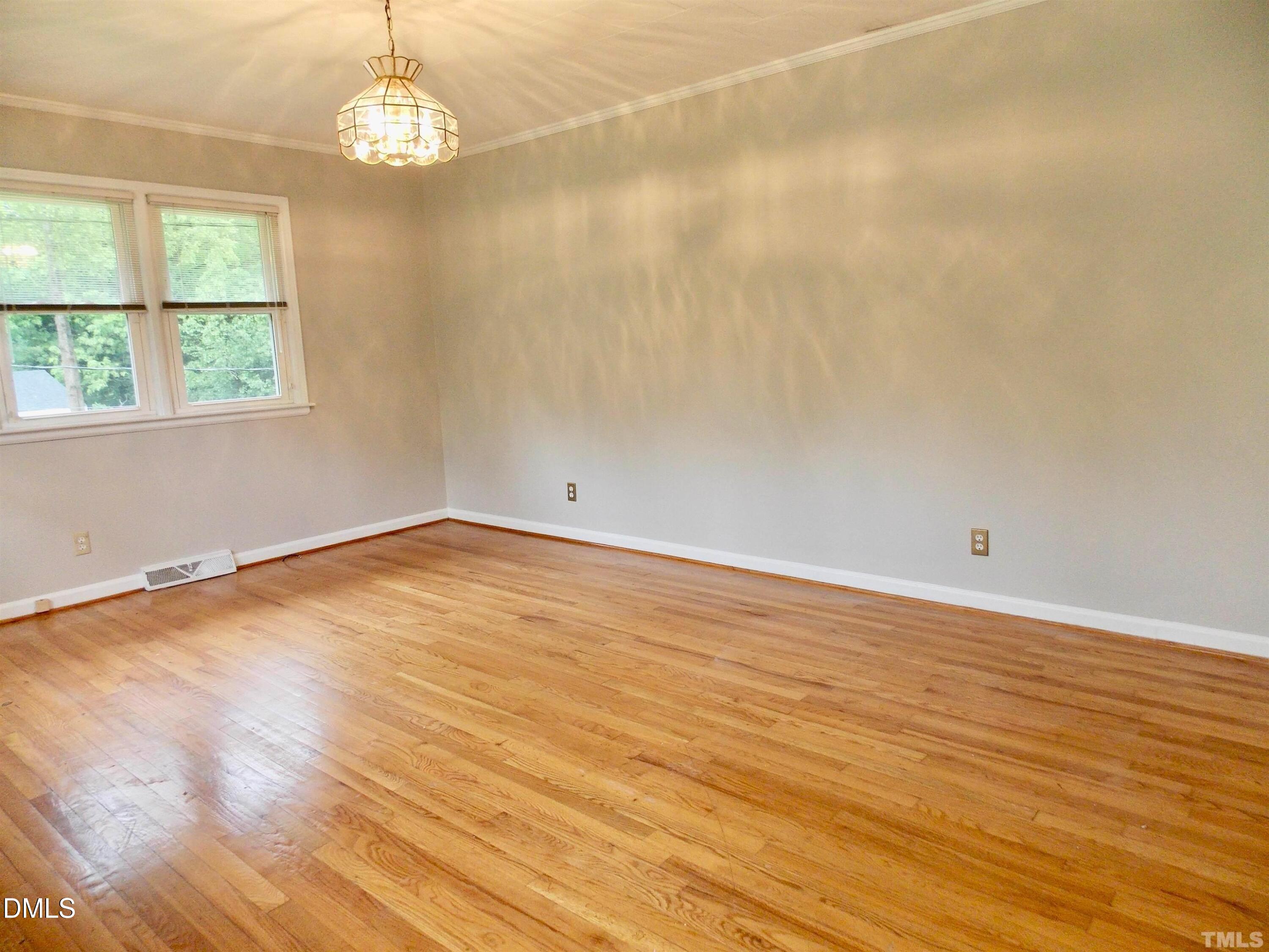 714 Carter Avenue Property Photo 4