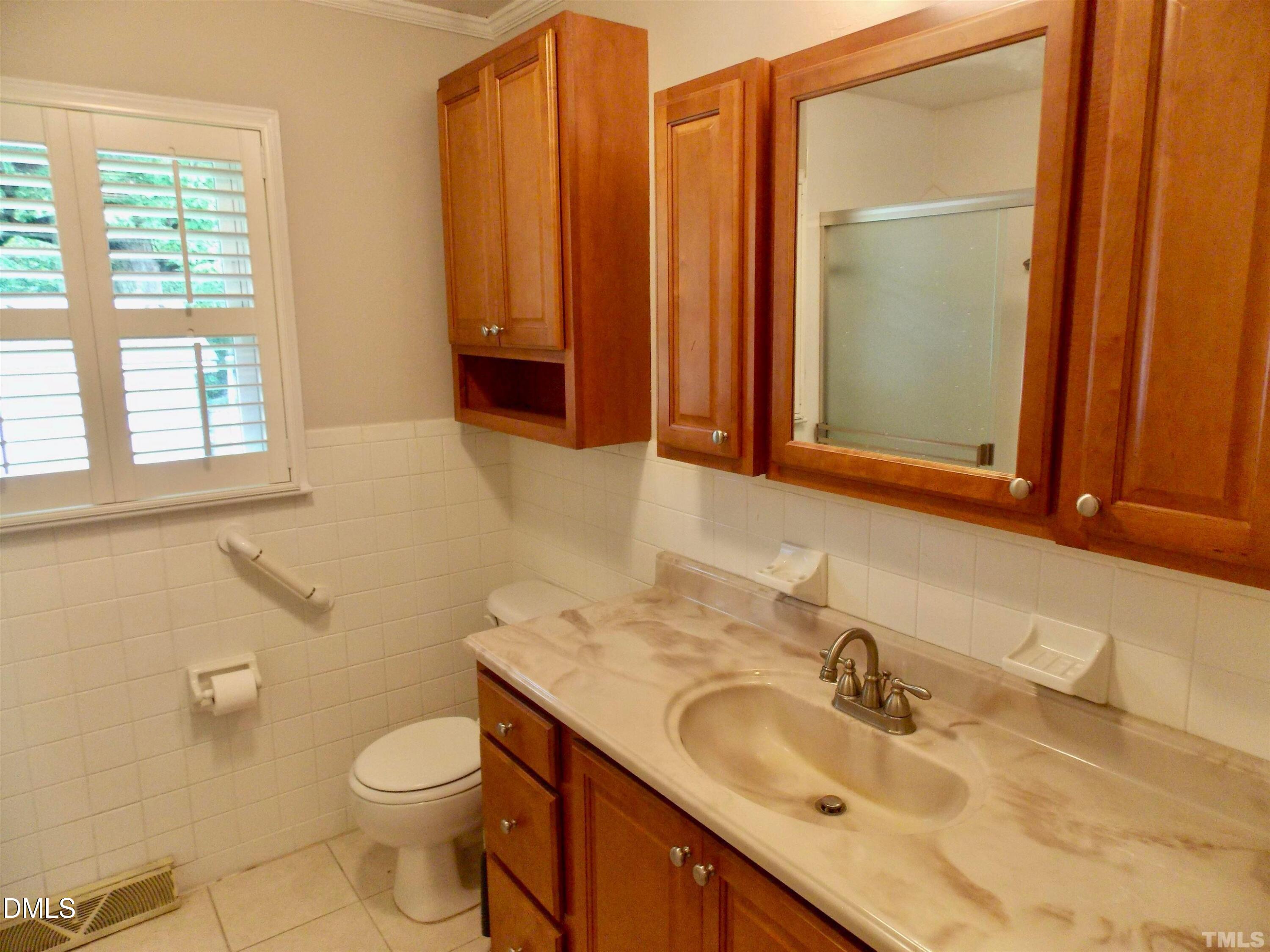 714 Carter Avenue Property Photo 18