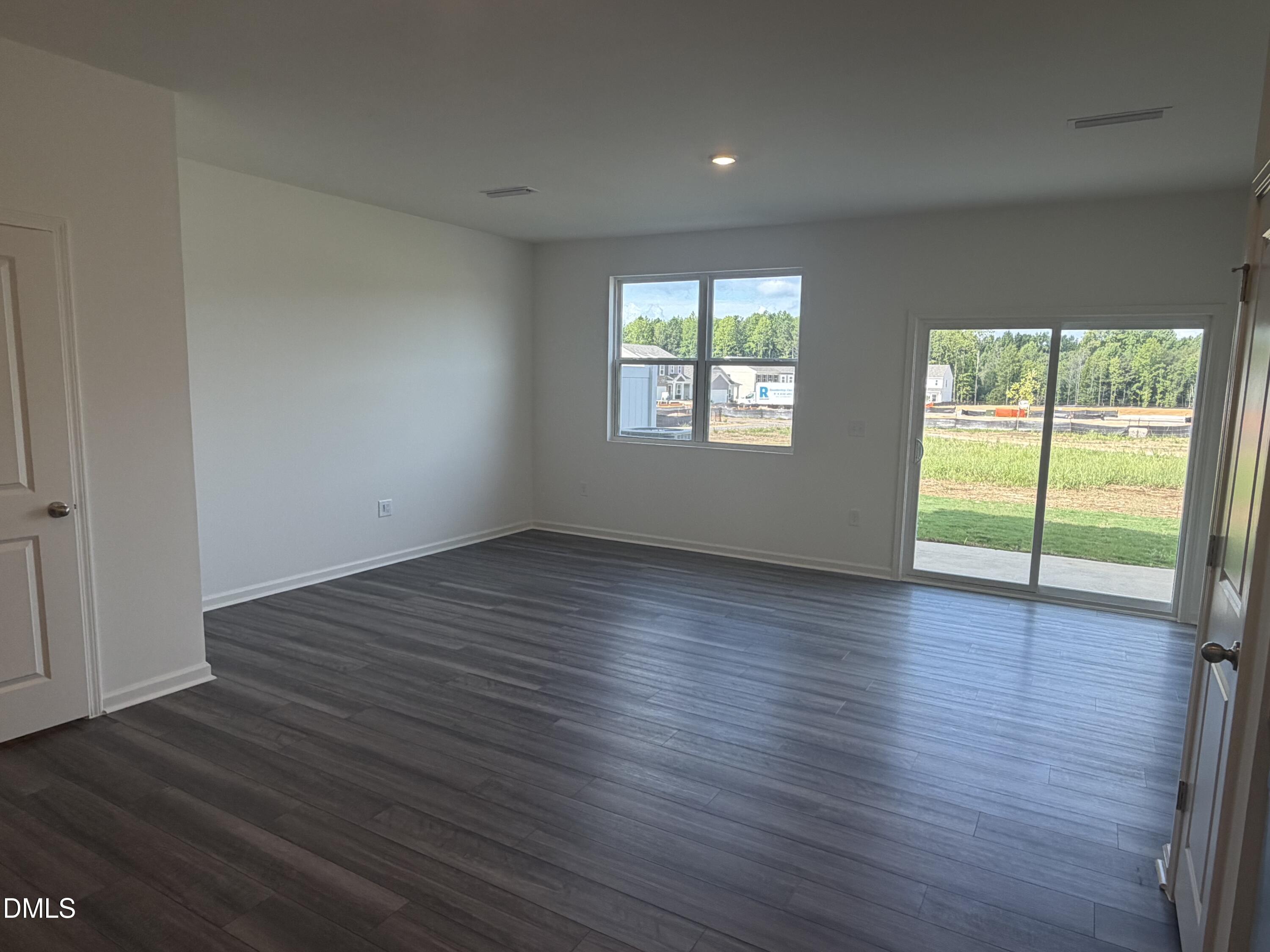 122 S Meyers Court Property Photo 6