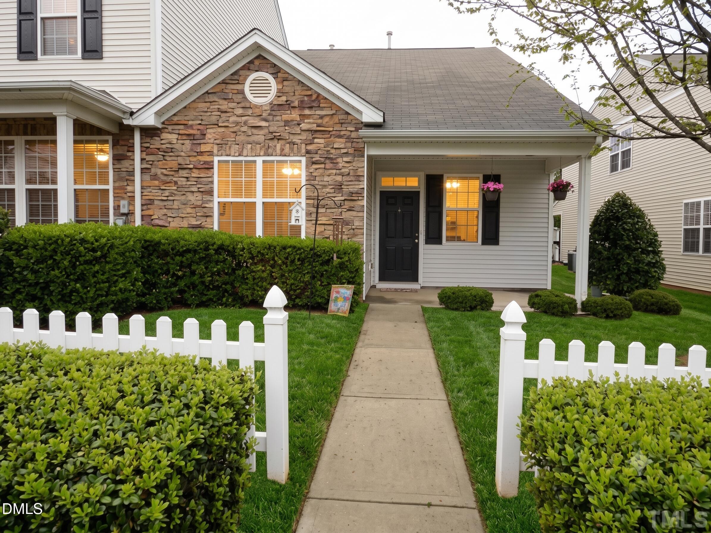 8227 Belneath Court Property Photo 1