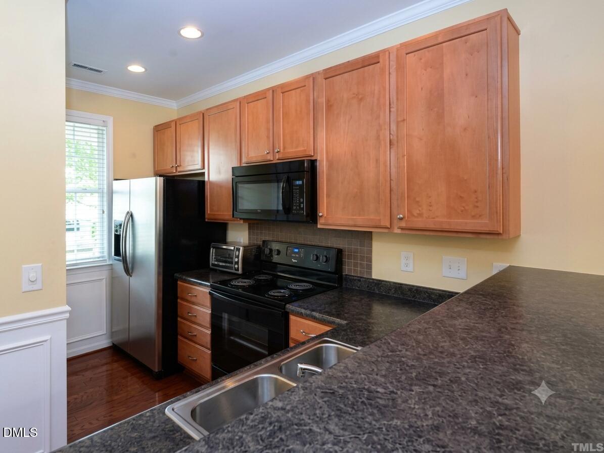 8227 Belneath Court Property Photo 12