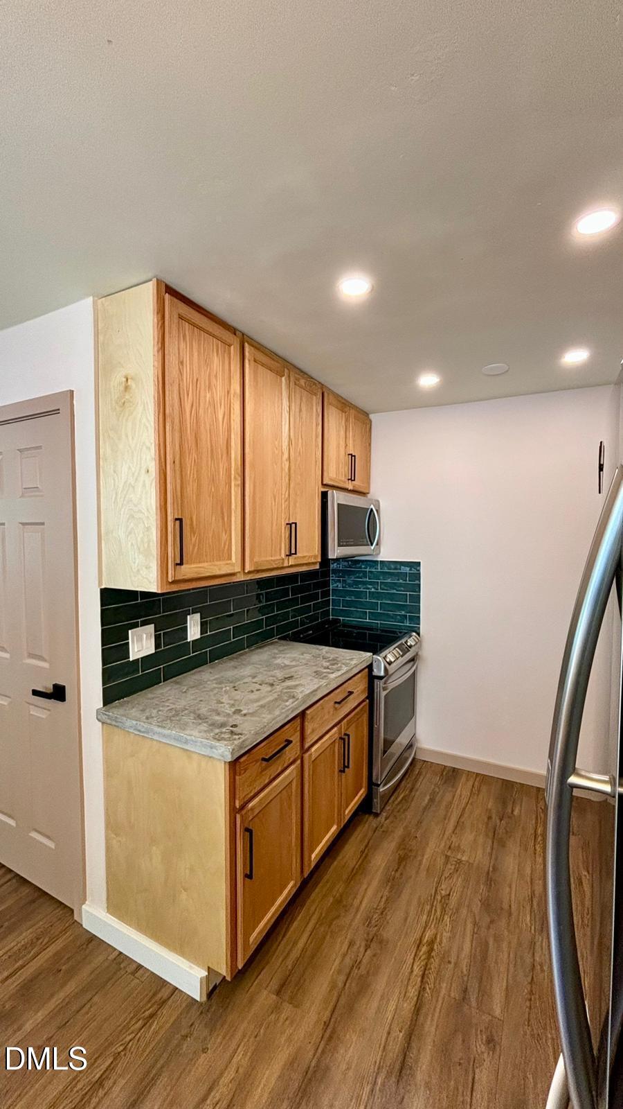 1113 Suffolk Boulevard Property Photo 6