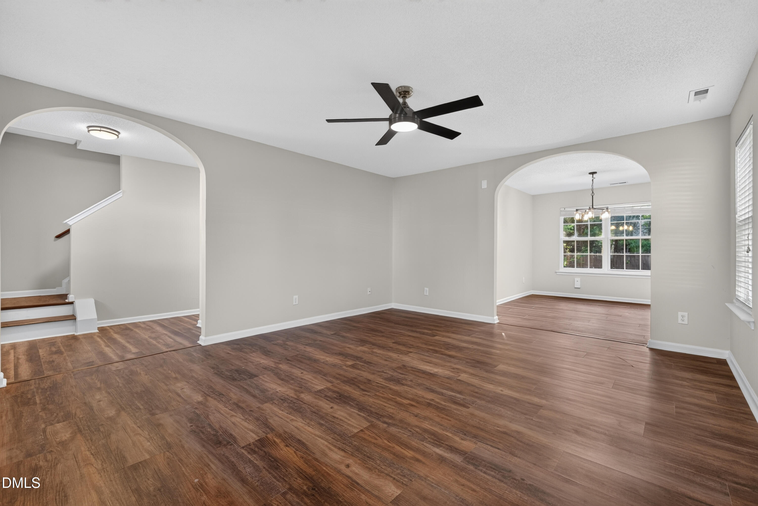 328 Downing Glen Drive Property Photo 8