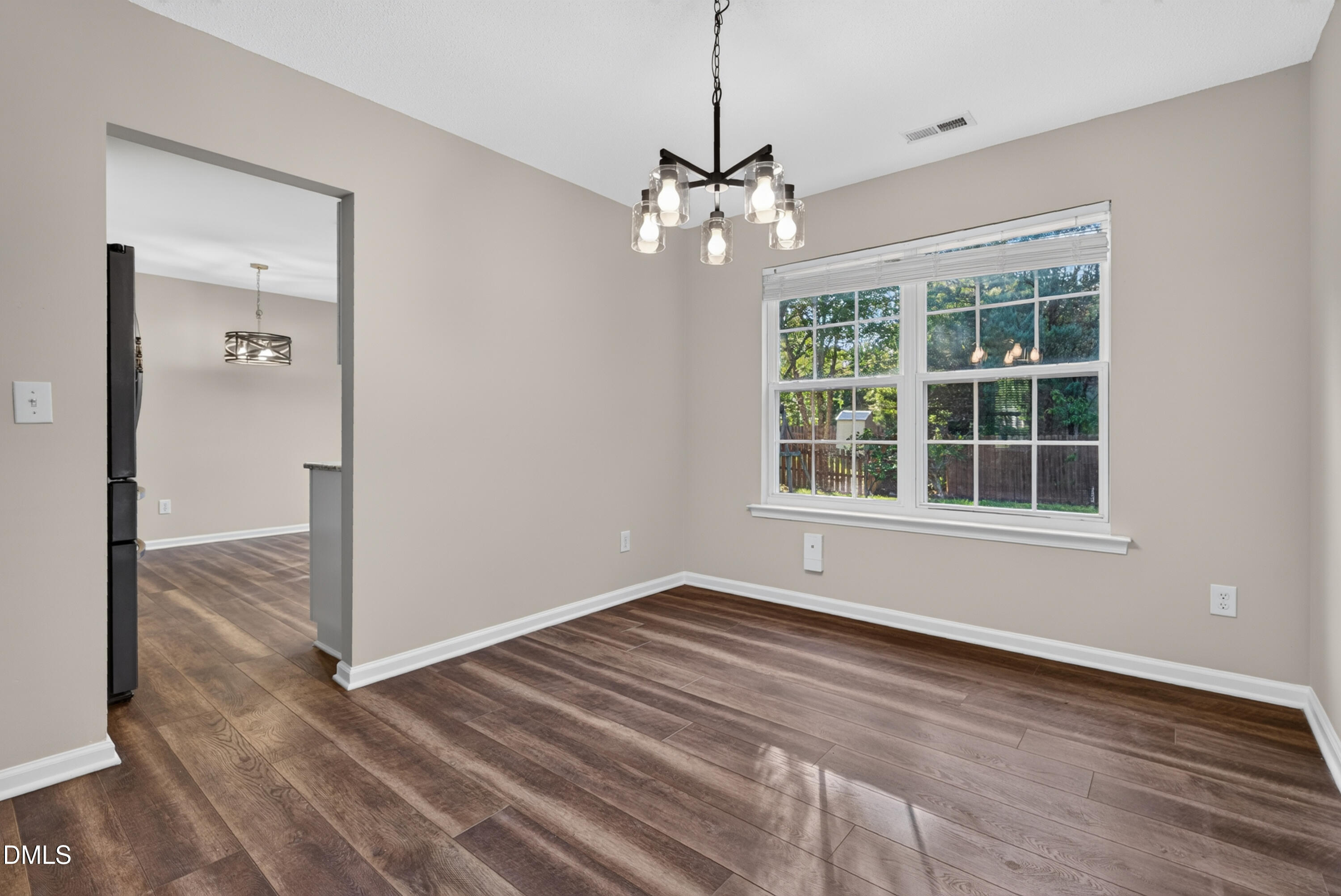 328 Downing Glen Drive Property Photo 10