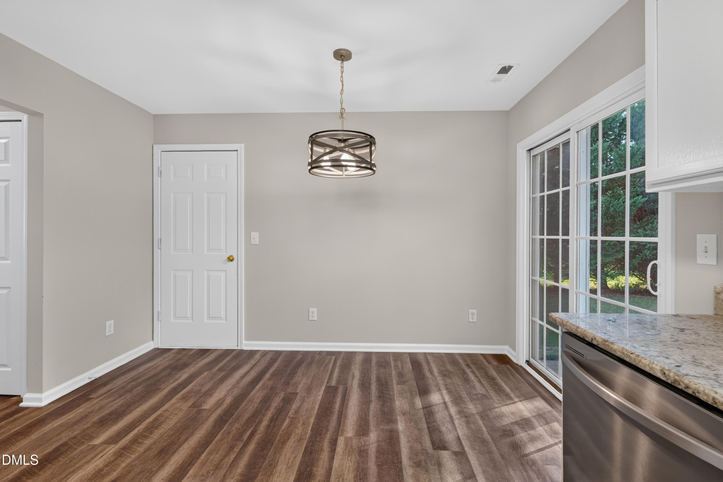 328 Downing Glen Drive Property Photo 15