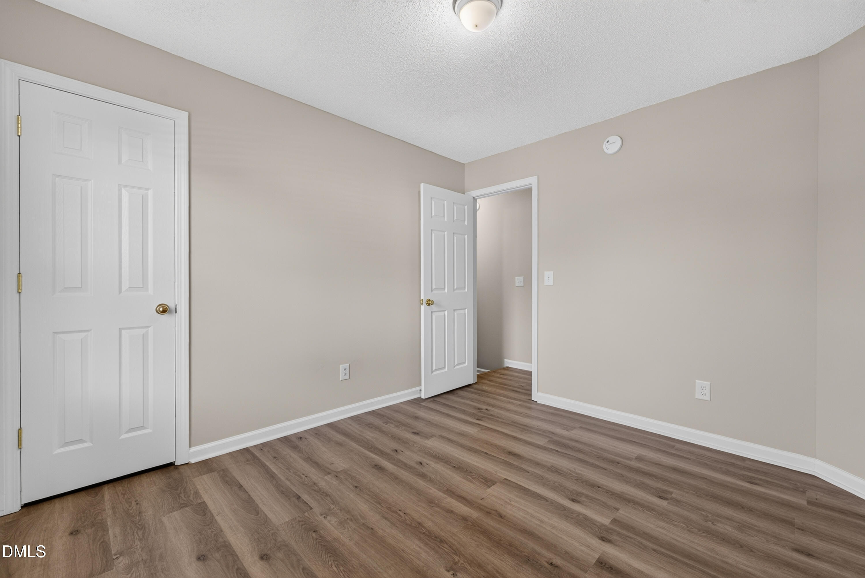 328 Downing Glen Drive Property Photo 24