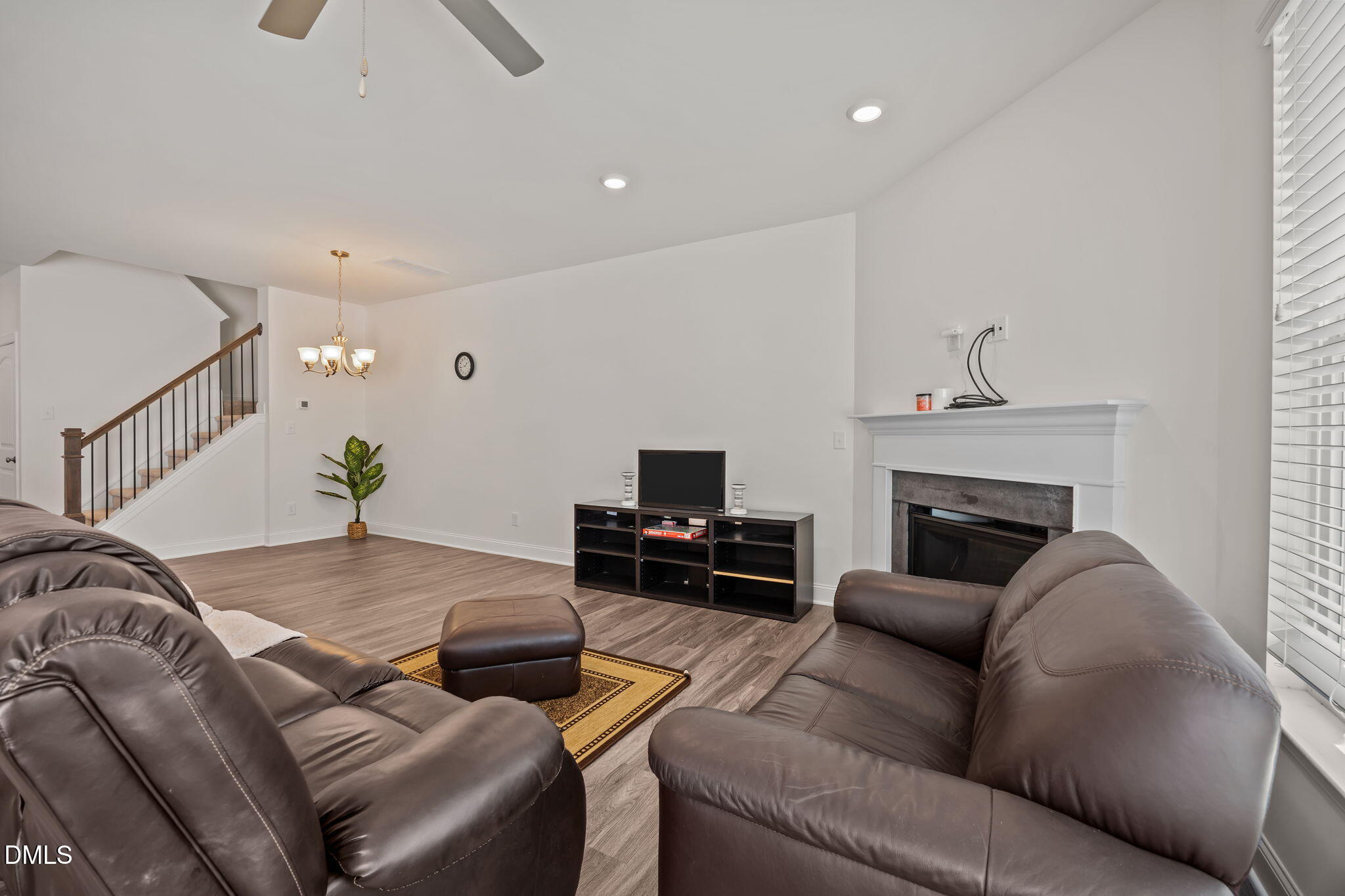 2024 Bunchberry Lane Property Photo 5