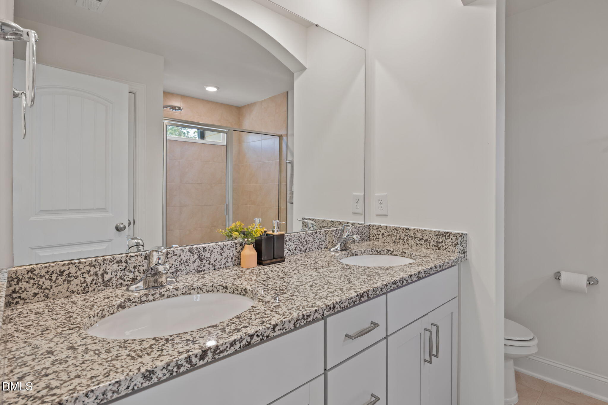2024 Bunchberry Lane Property Photo 8