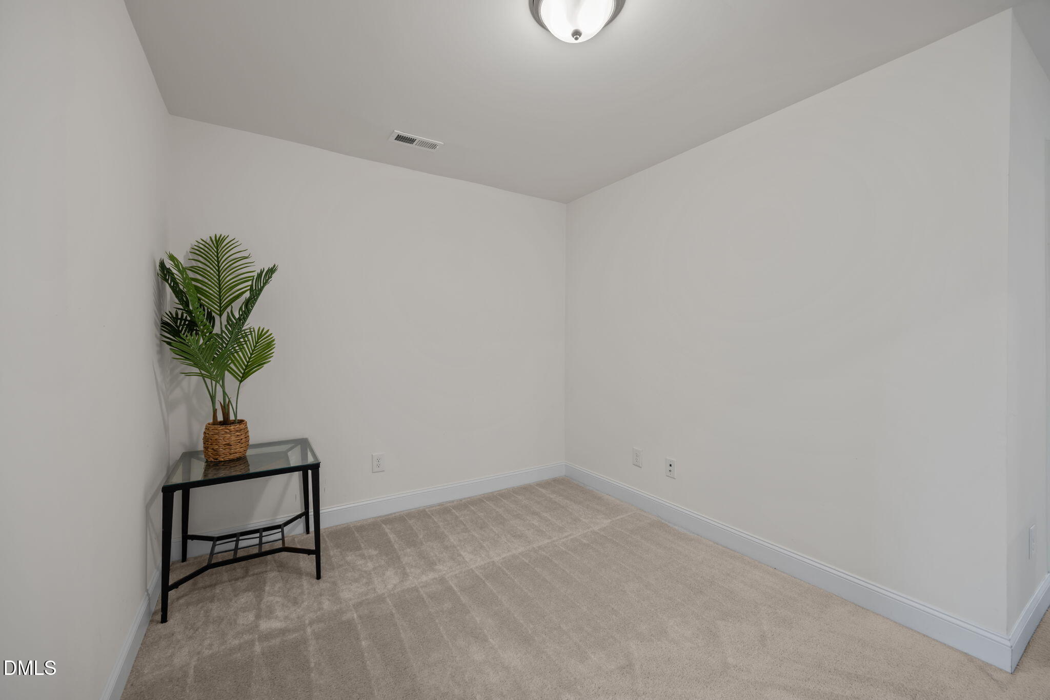 2024 Bunchberry Lane Property Photo 18