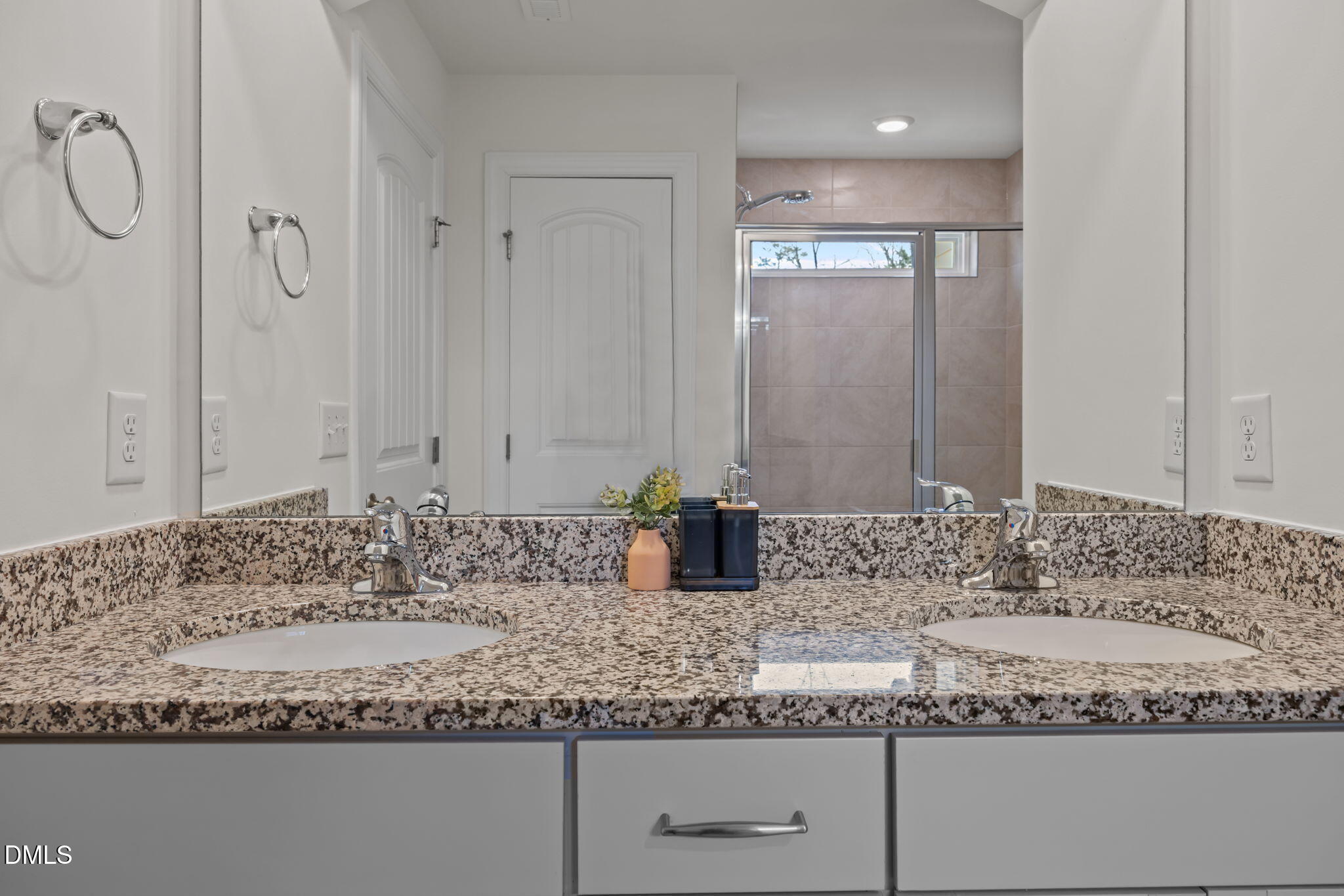 2024 Bunchberry Lane Property Photo 27