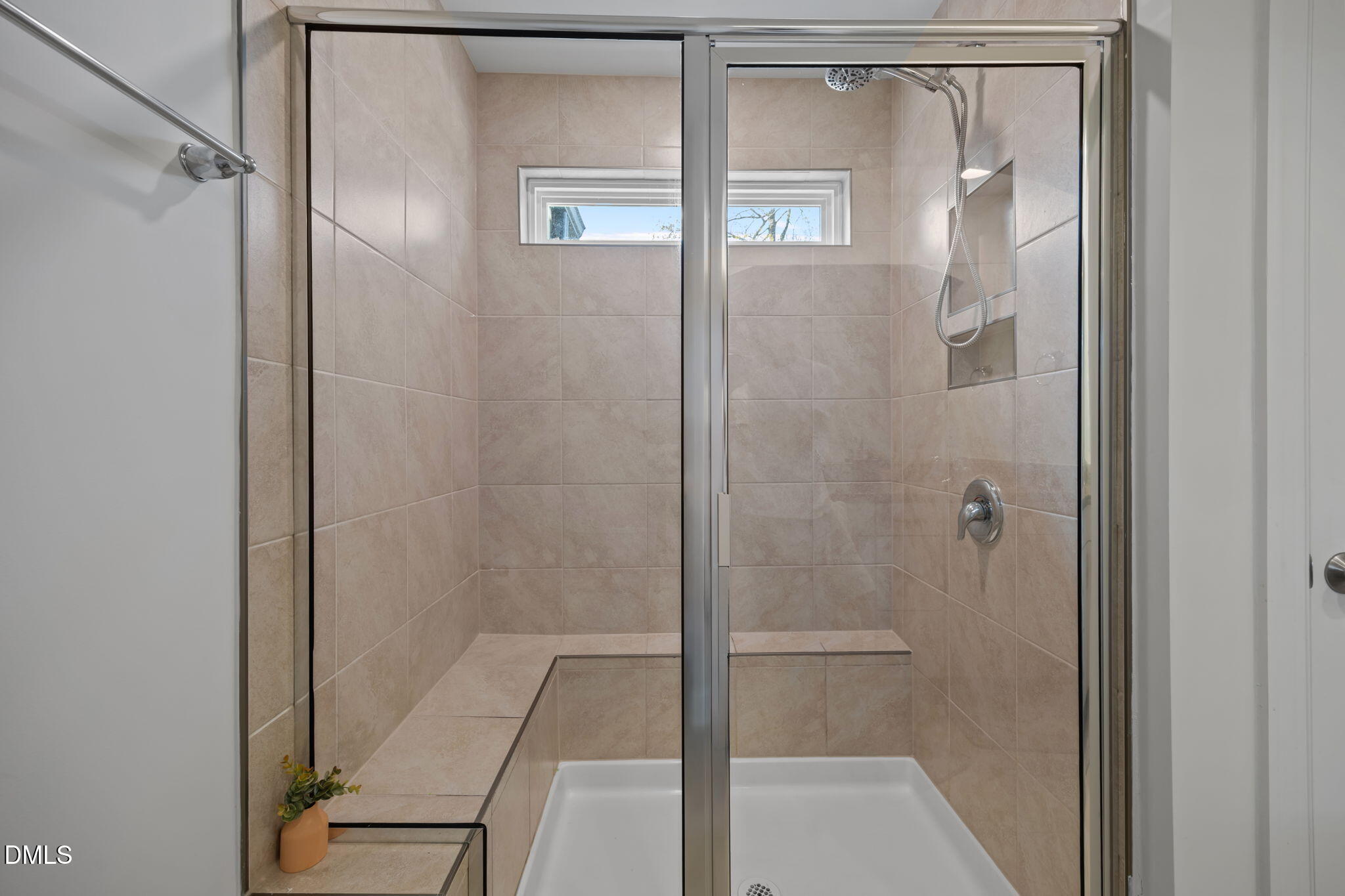2024 Bunchberry Lane Property Photo 28