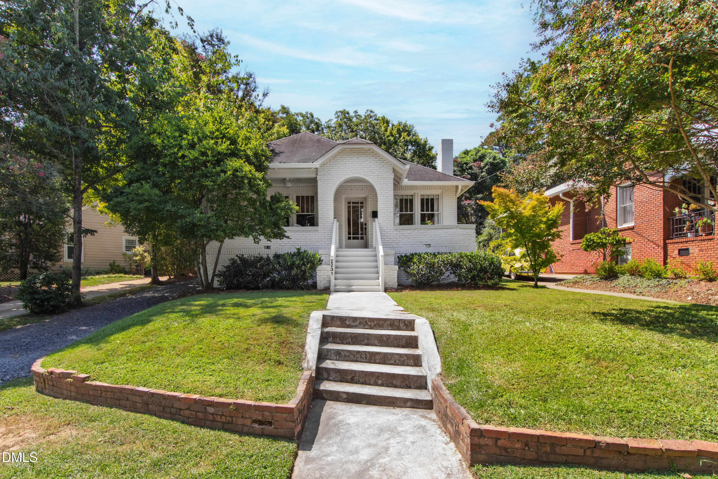 2231 The Circle Property Photo 2
