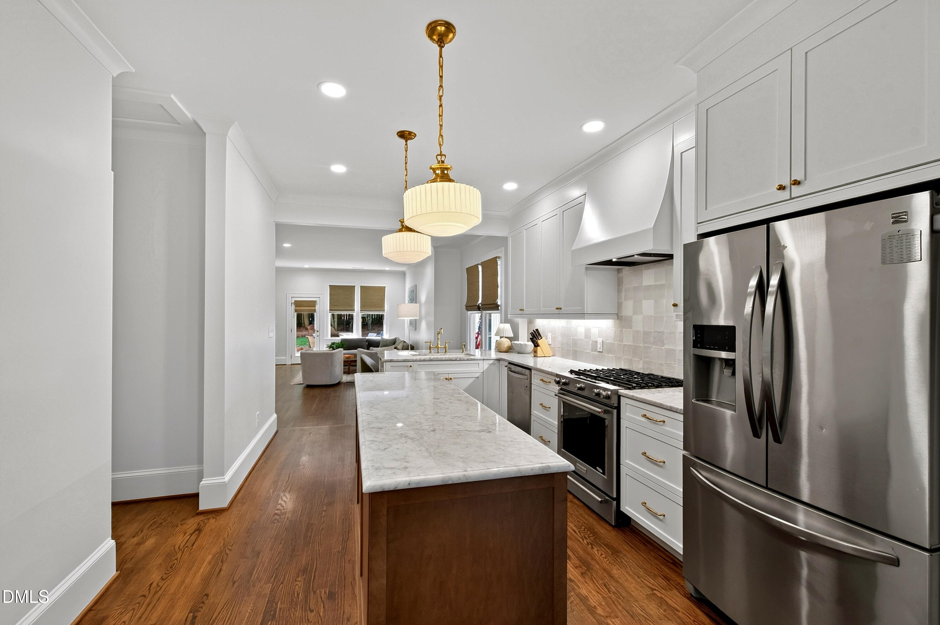 2231 The Circle Property Photo 11