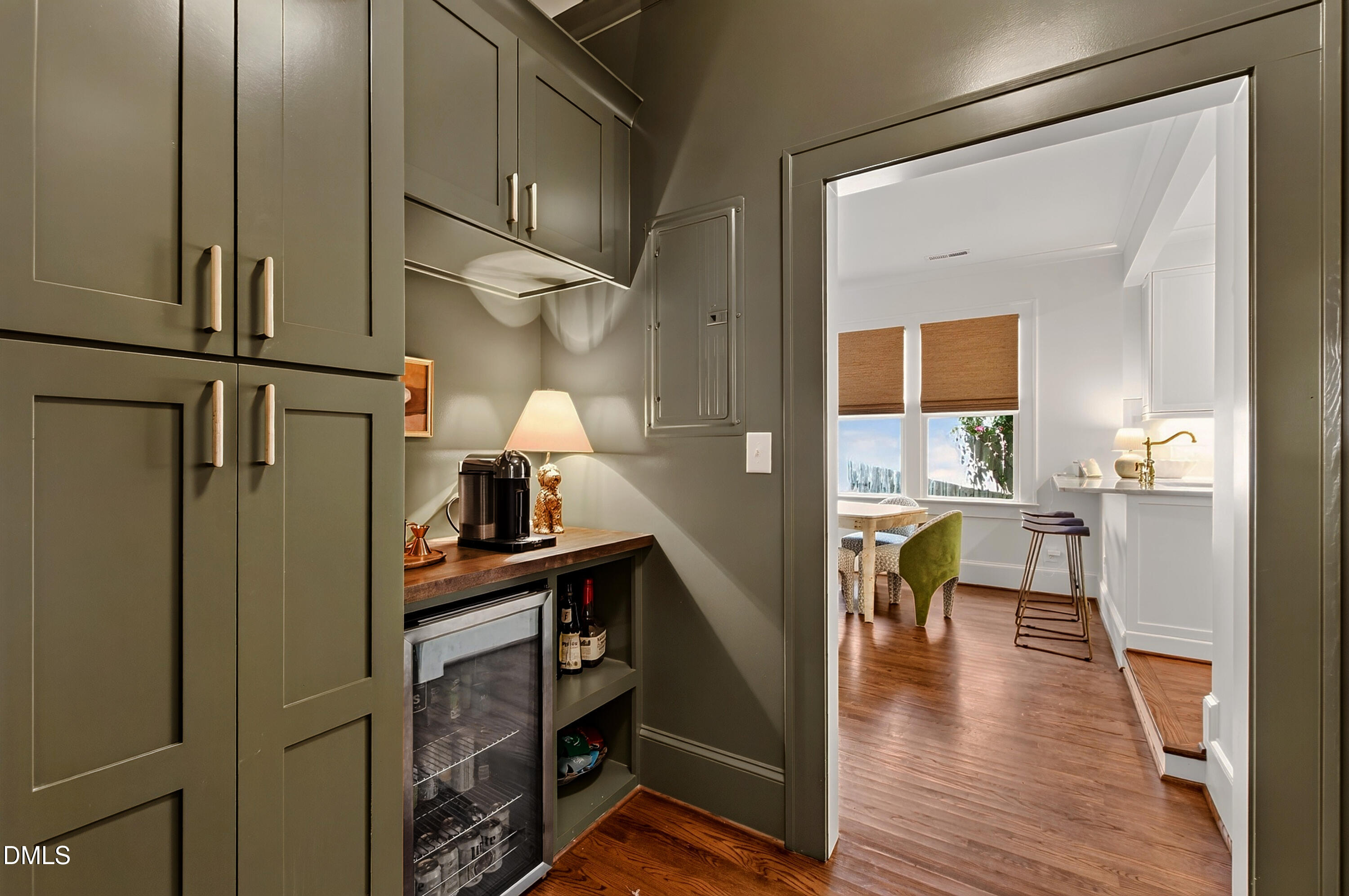 2231 The Circle Property Photo 21