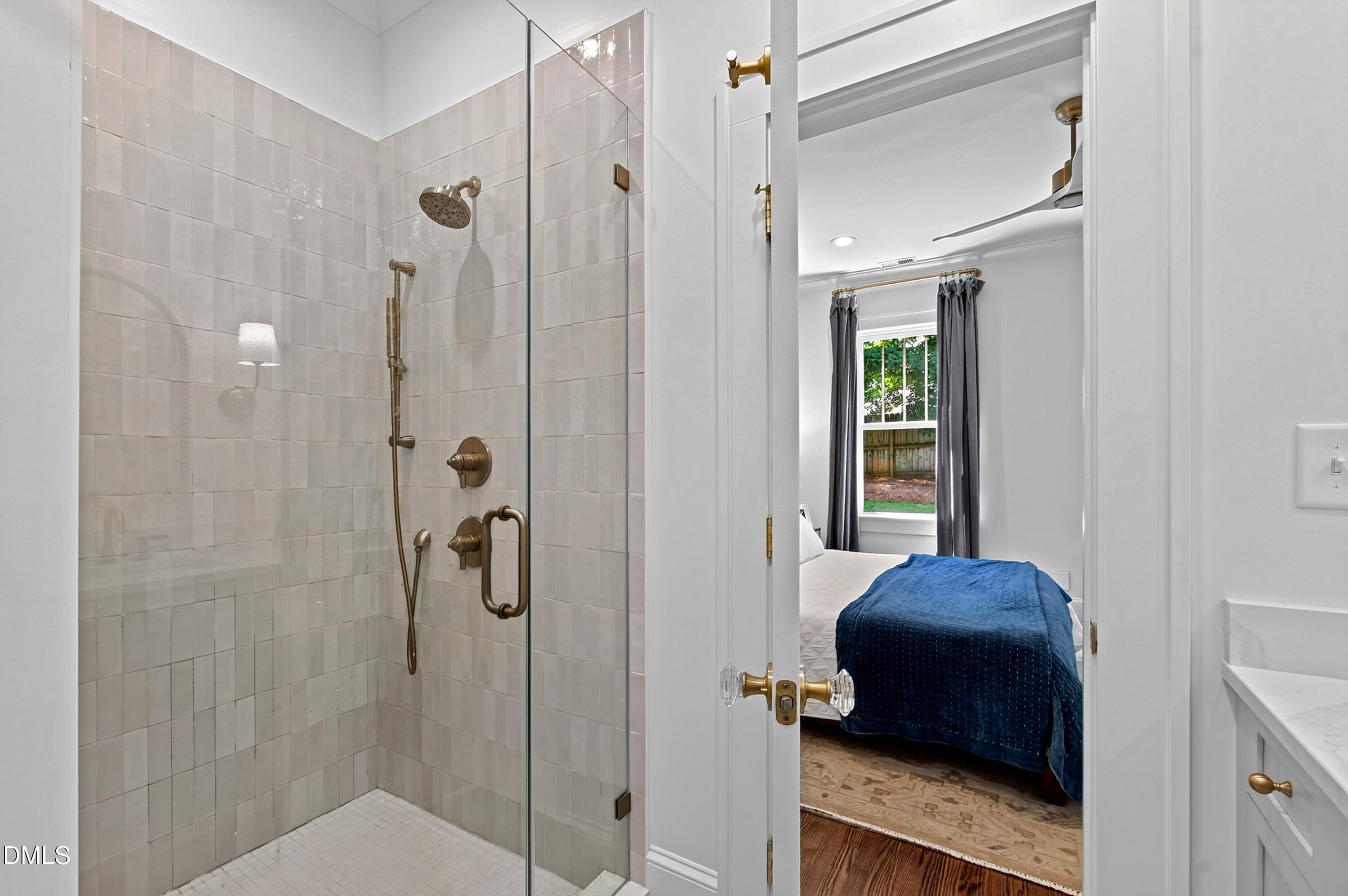 2231 The Circle Property Photo 25