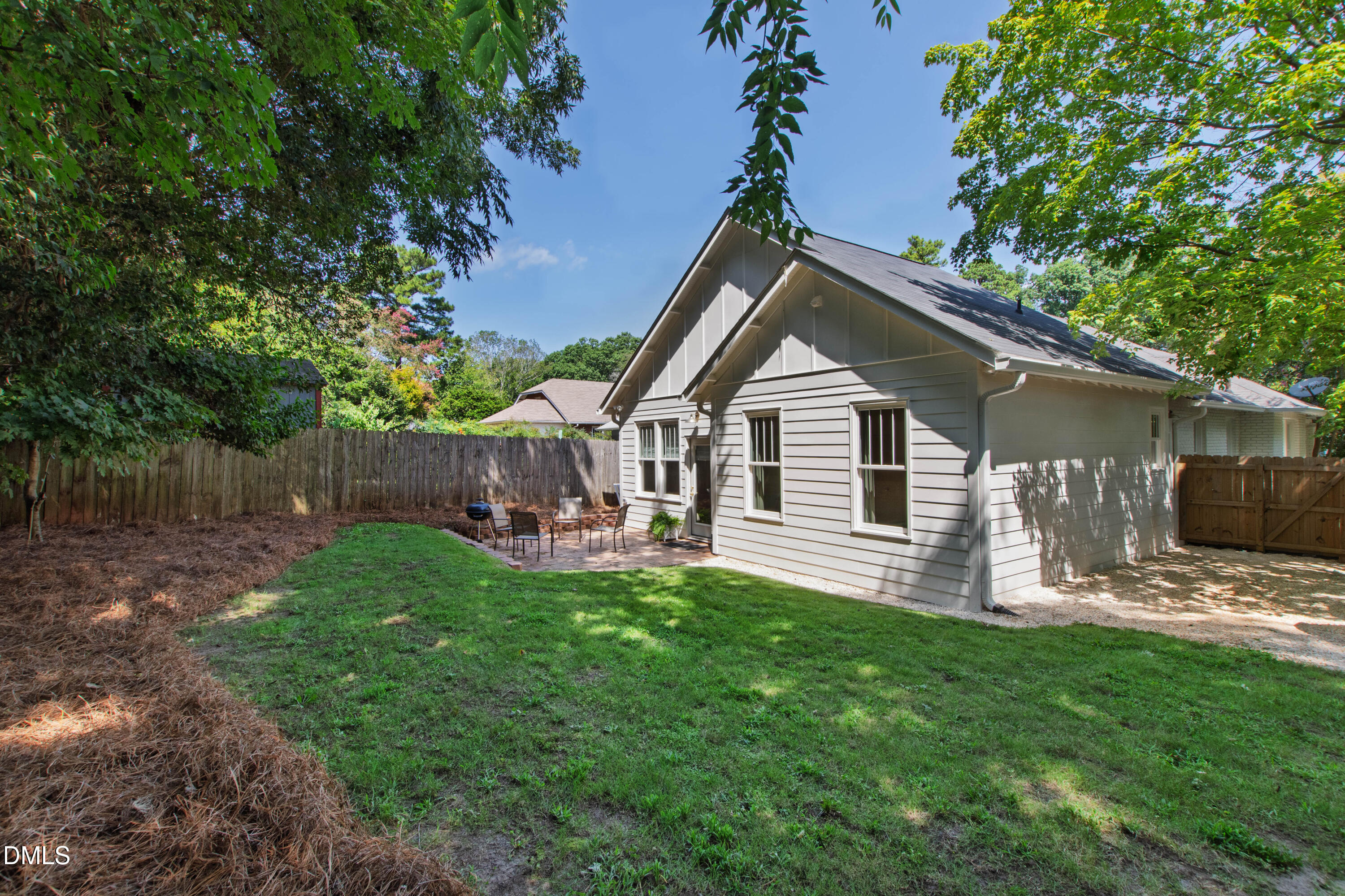 2231 The Circle Property Photo 32
