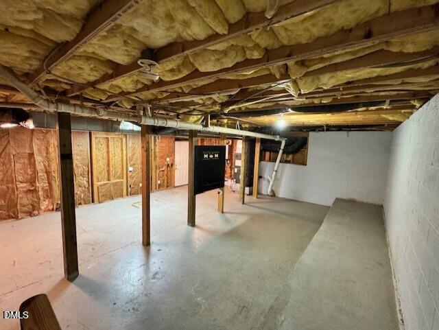 302 Rushingwater Drive Property Photo 16