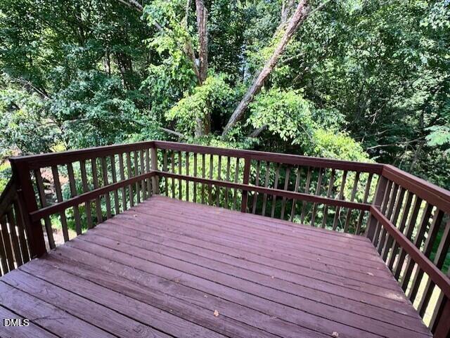 302 Rushingwater Drive Property Photo 18