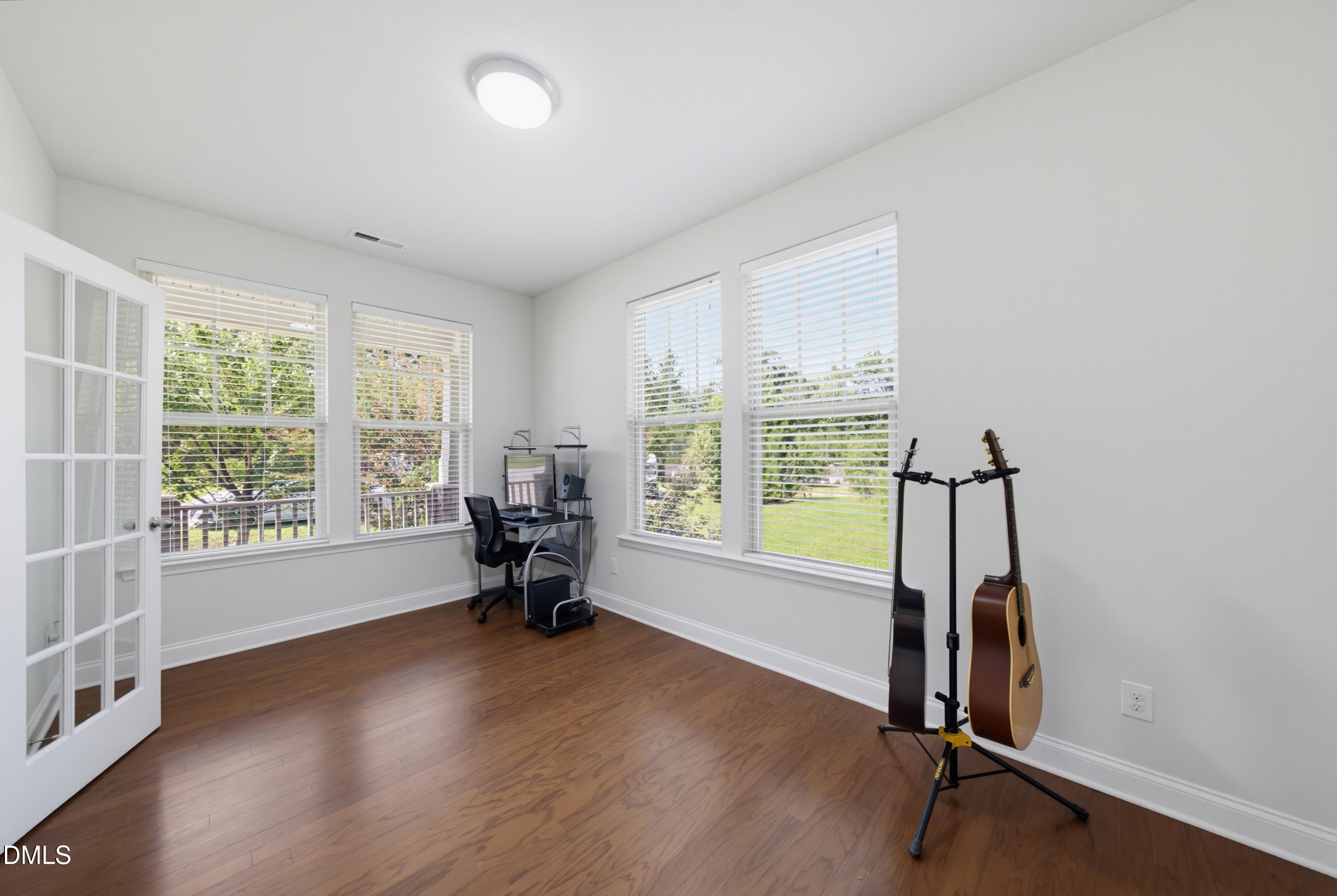 210 Davelyn Court Property Photo 29