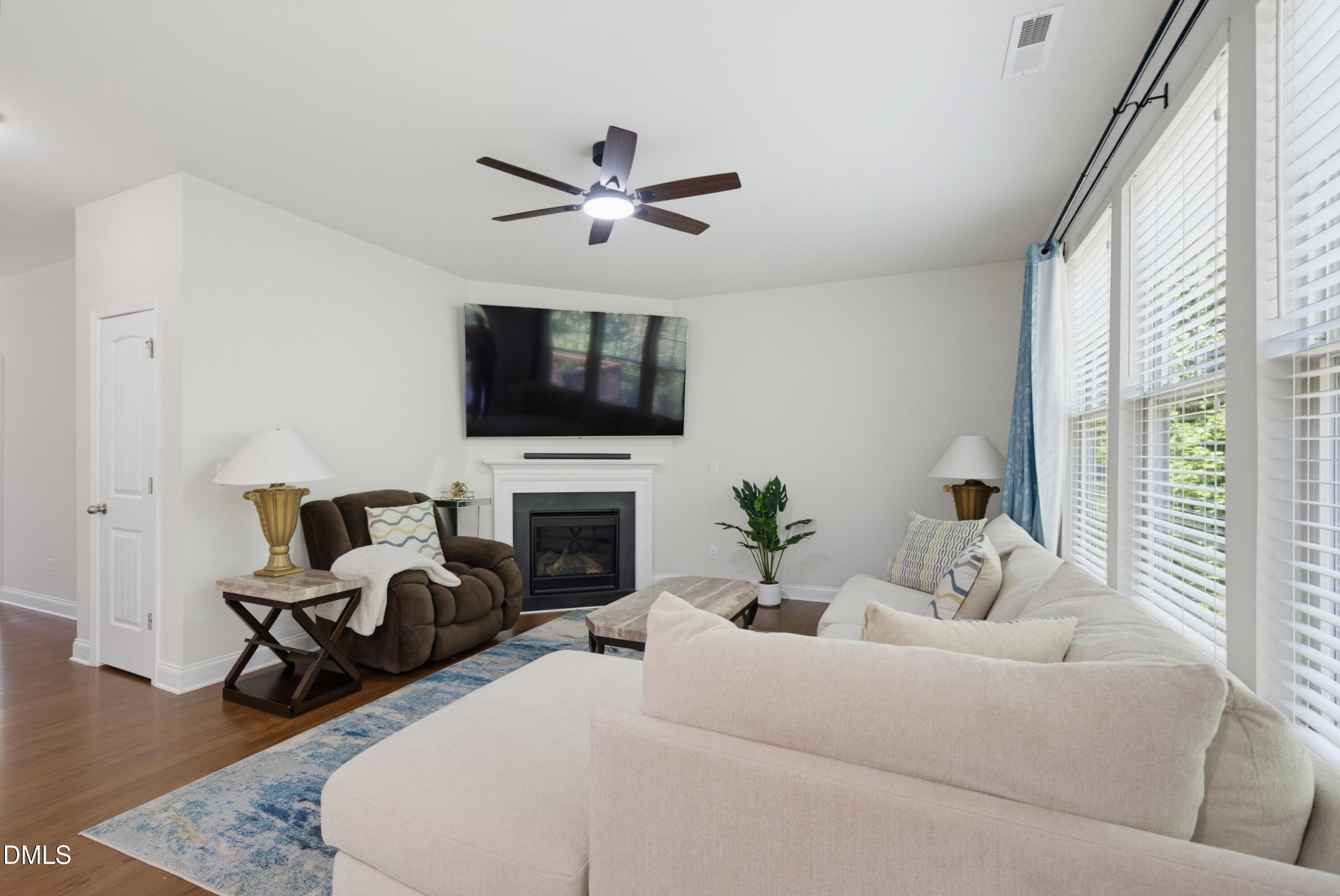 210 Davelyn Court Property Photo 41