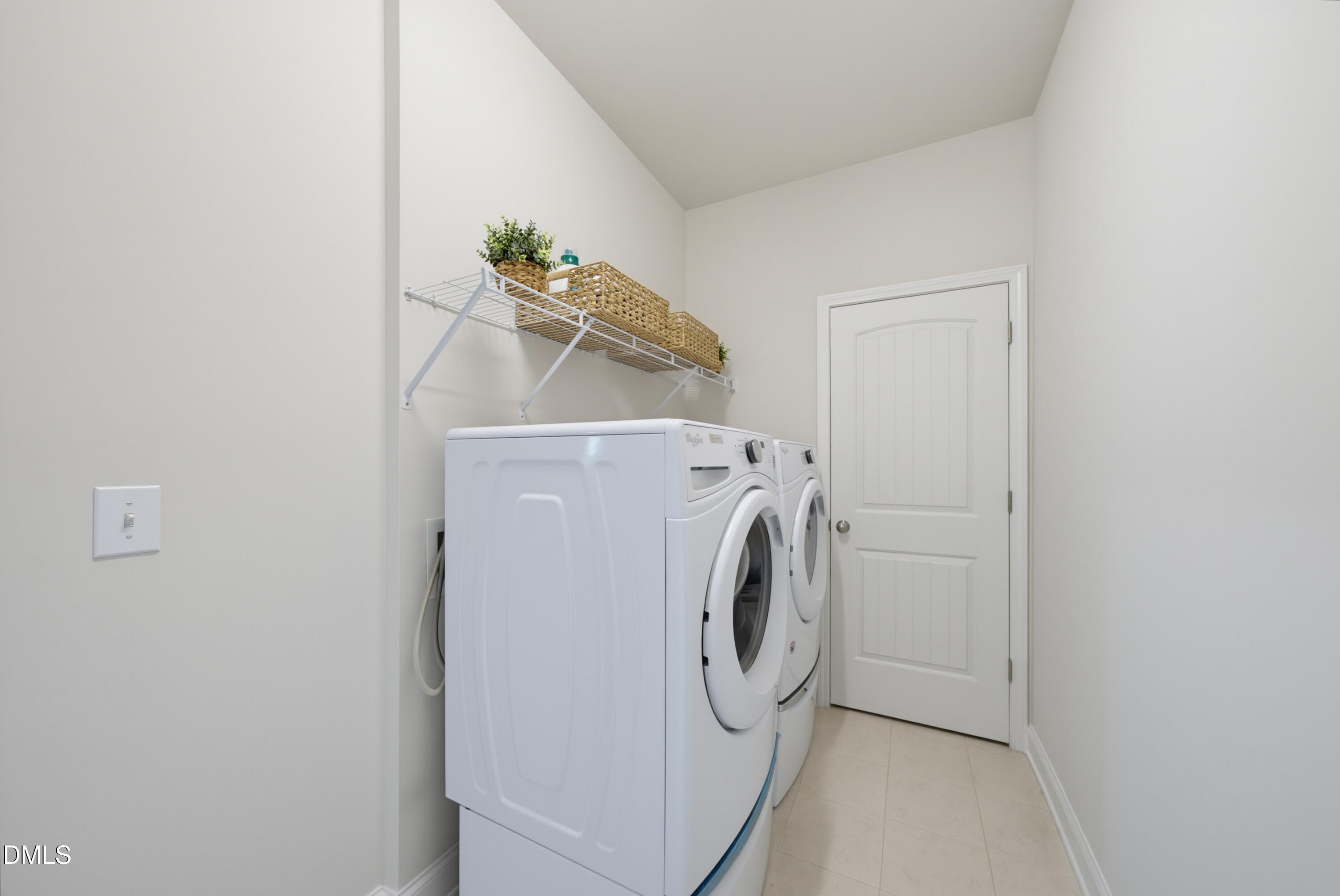 210 Davelyn Court Property Photo 45