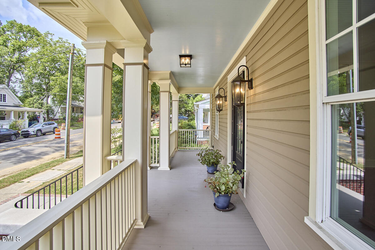 1106 9th Street Property Photo 9