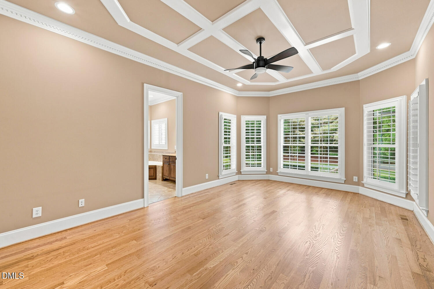 702 Cambridge Hall Loop Property Photo 23