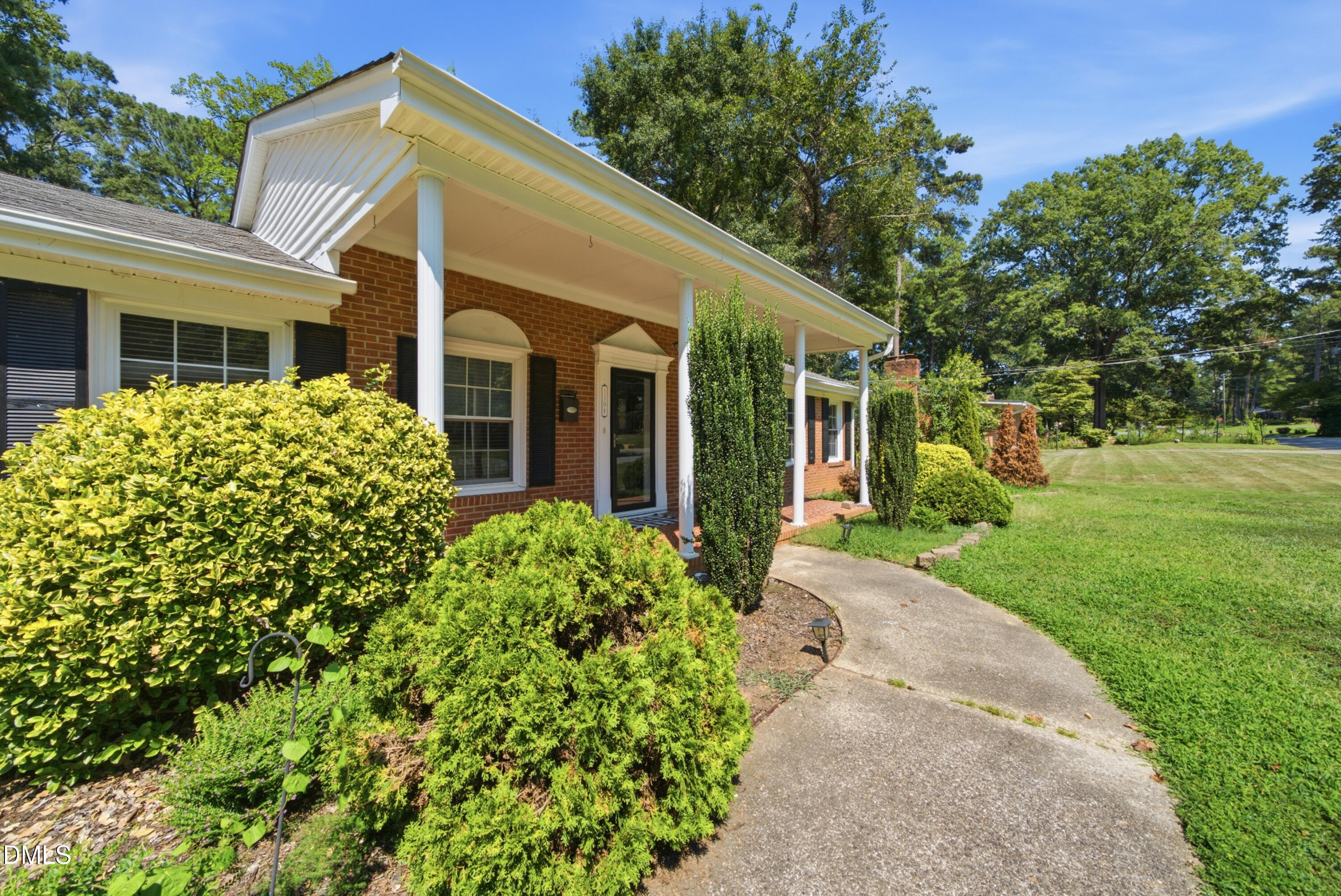 1108 Park Avenue Property Photo 3
