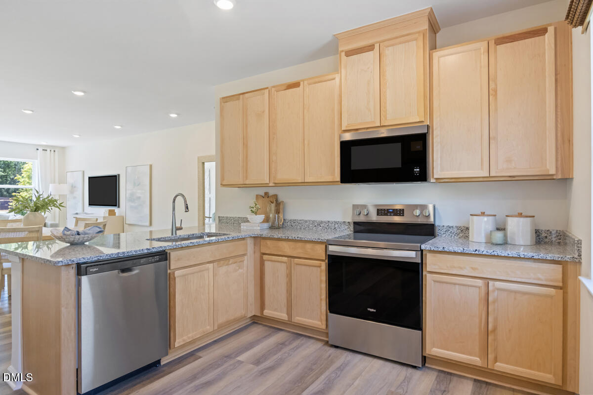 2612 Addlet Drive Property Photo 4