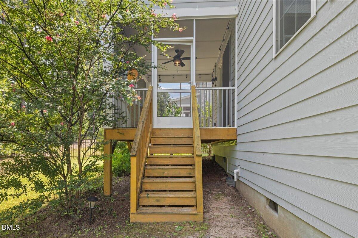 332 White Iris Lp Property Photo 71